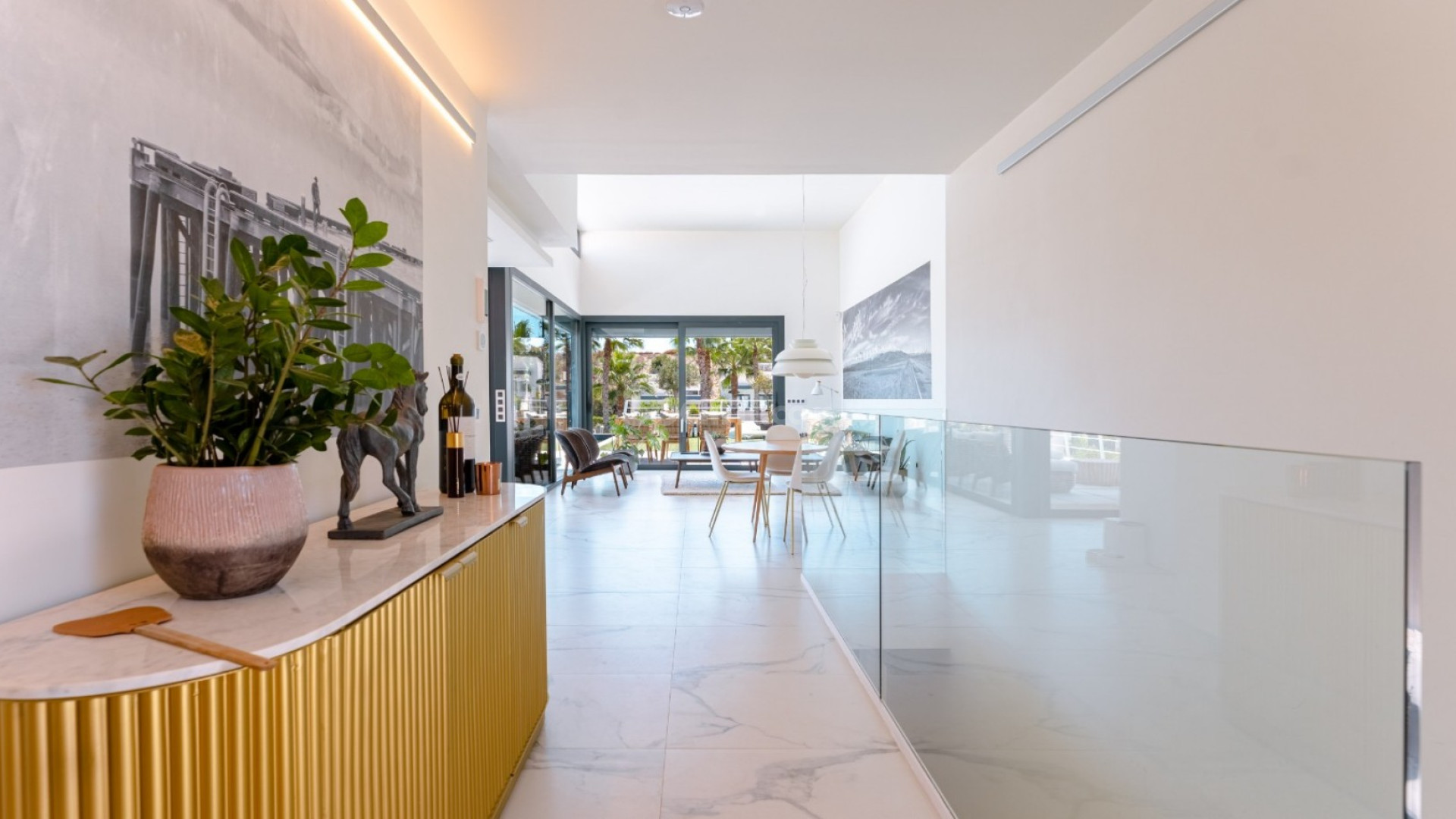 Resale - Villa -
San Miguel de Salinas