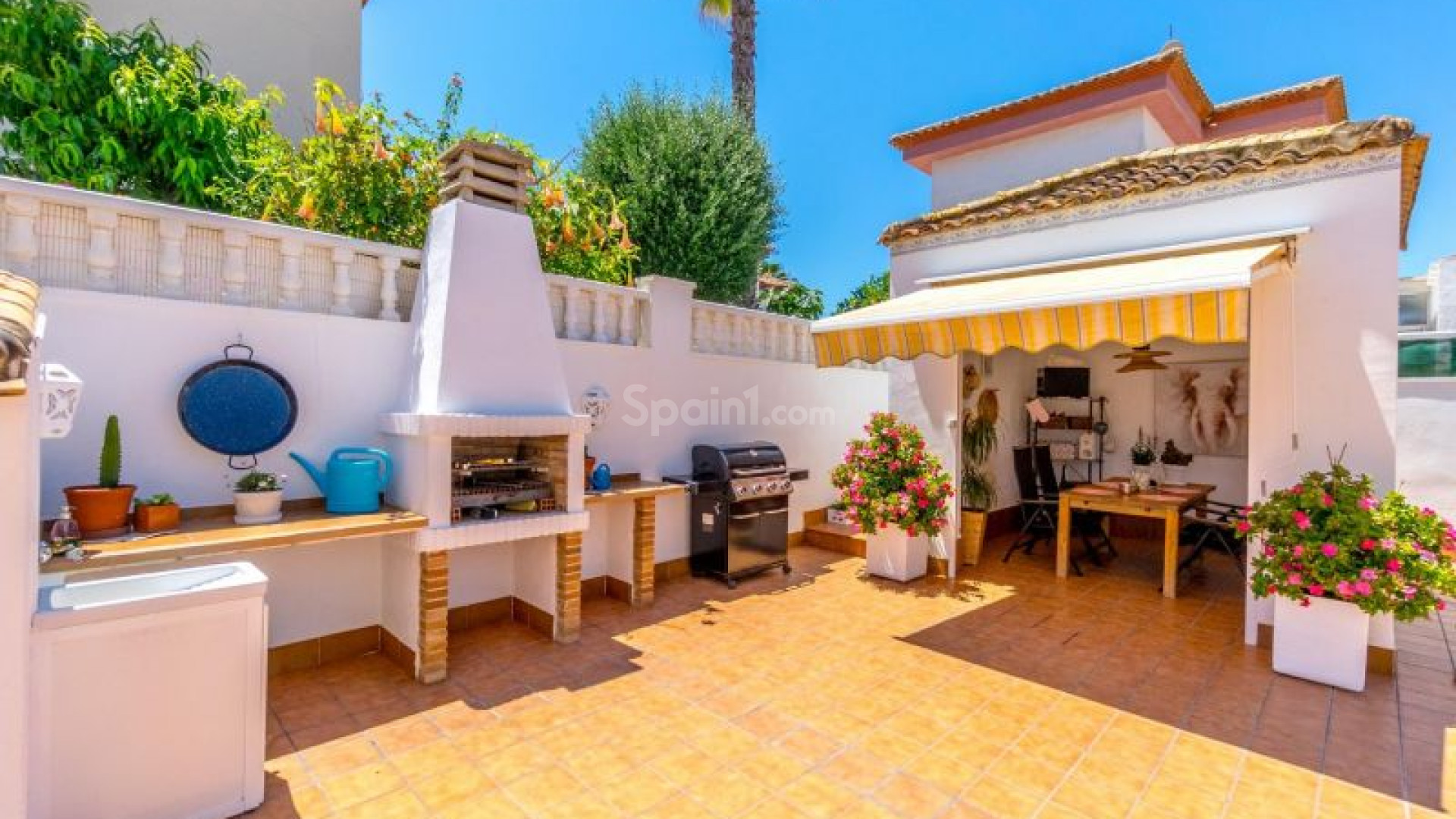 Resale - Villa -
San Miguel de Salinas