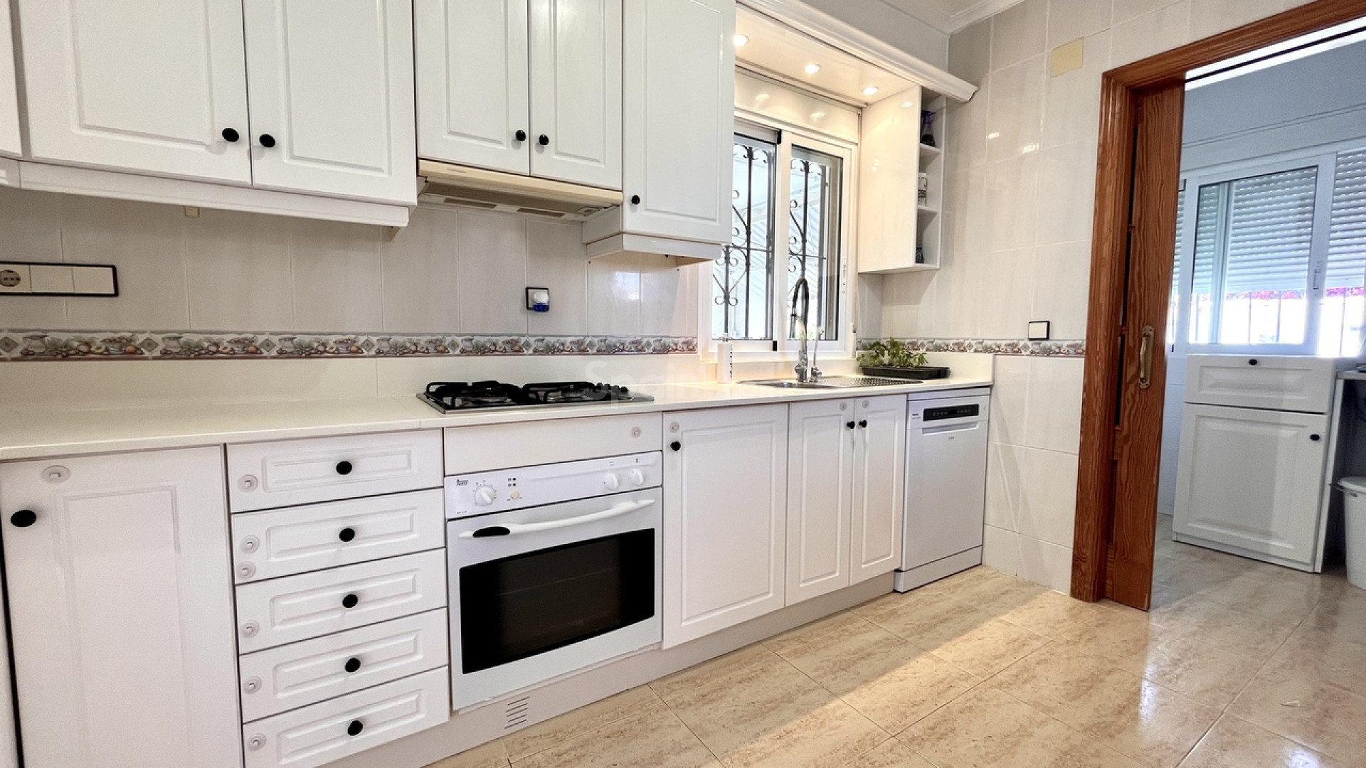 Resale - Villa -
San Miguel de Salinas