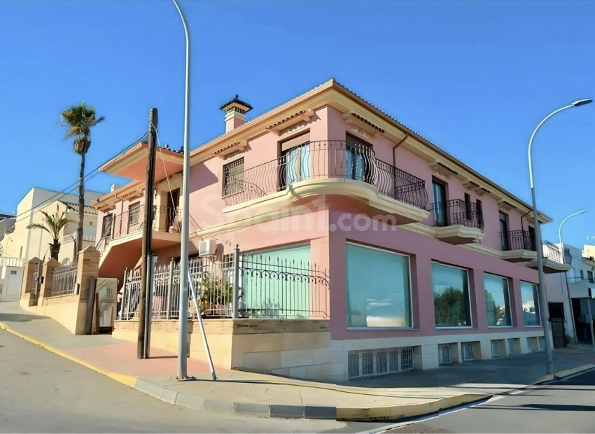 Resale - Villa -
San Miguel de Salinas