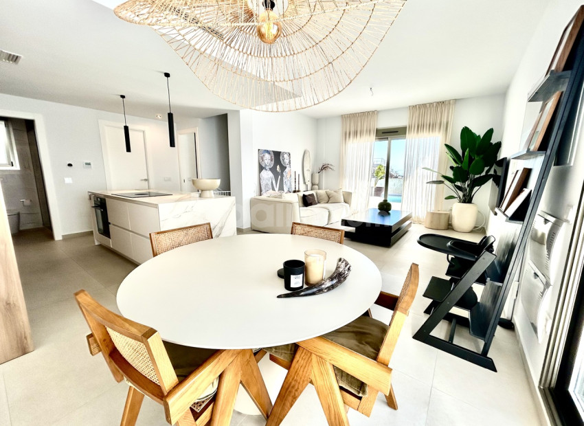 Resale - Villa -
San Miguel de Salinas