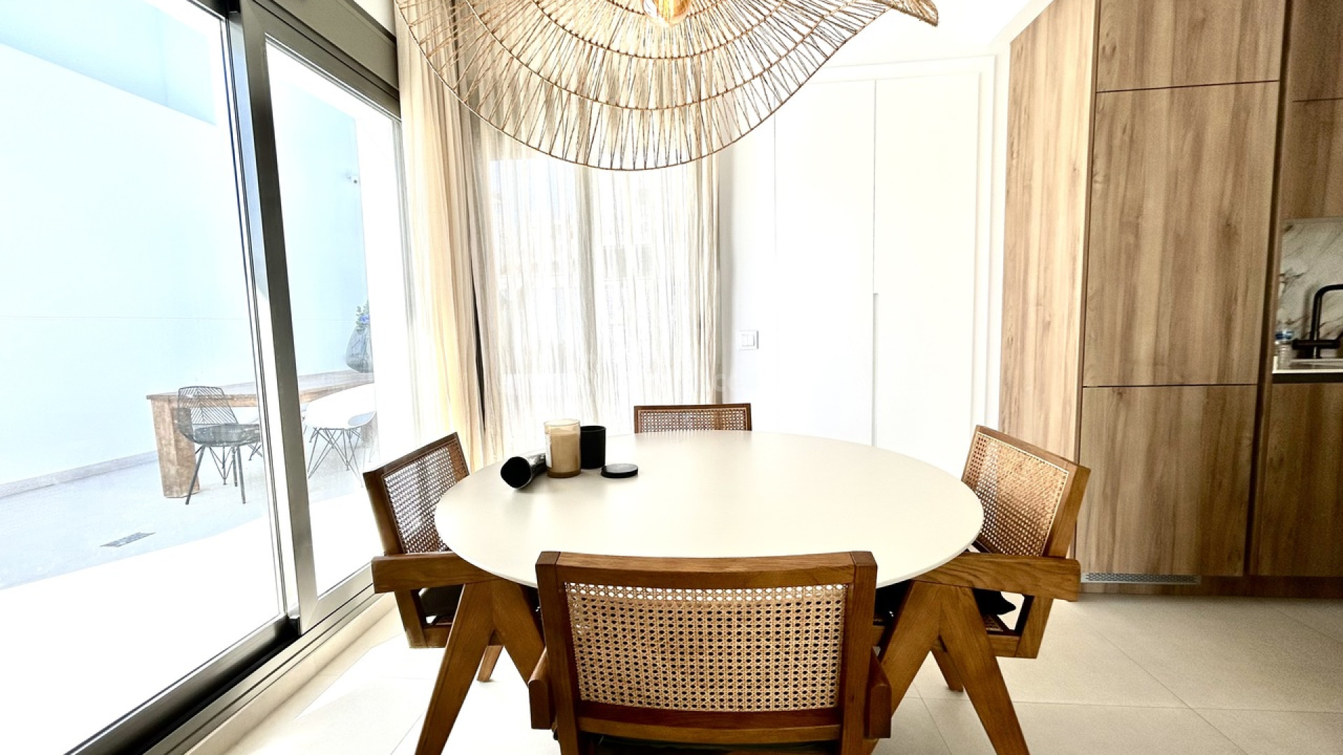 Resale - Villa -
San Miguel de Salinas