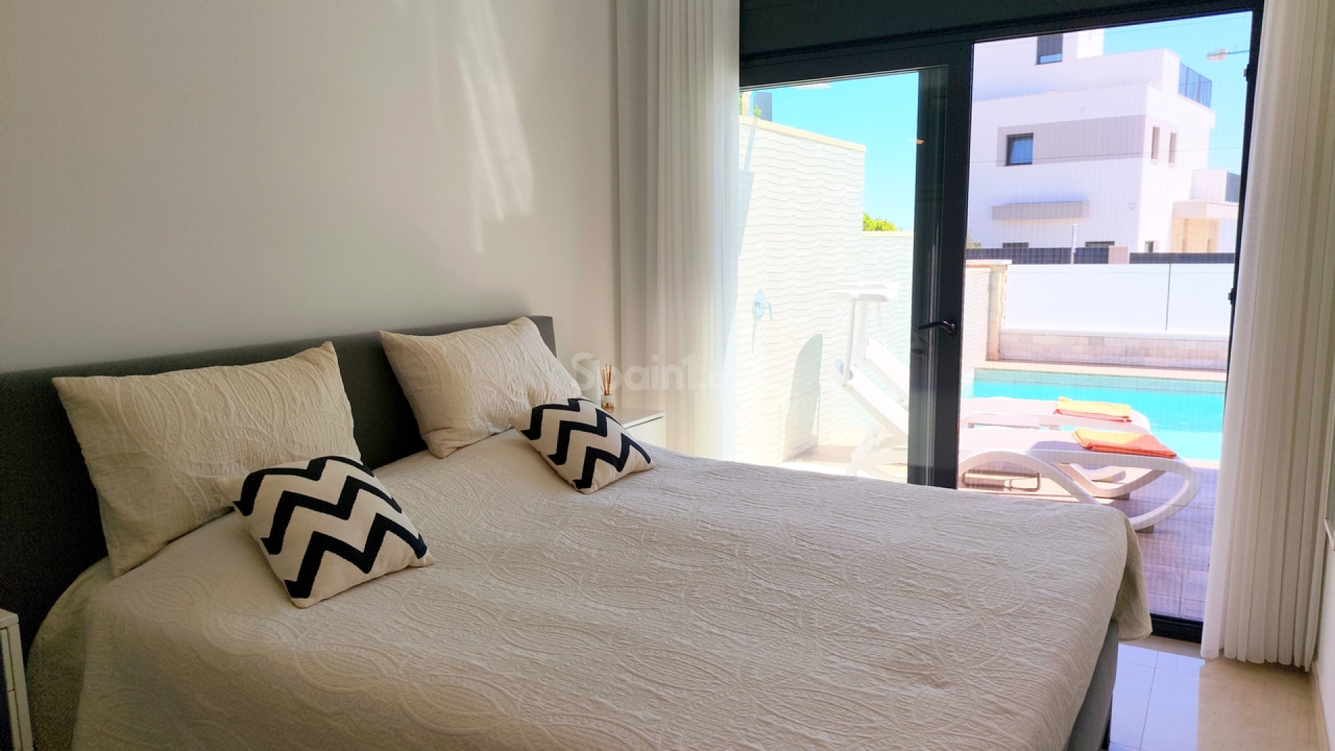 Resale - Villa -
San Miguel de Salinas