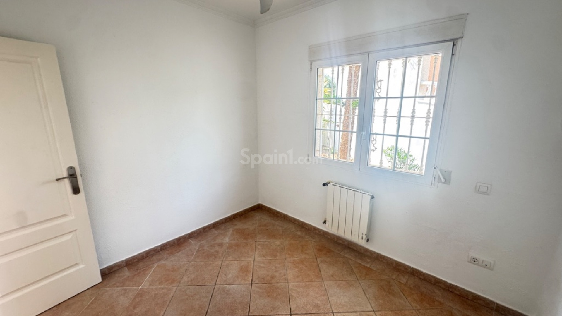 Resale - Villa -
San Miguel - San Miguel De Salinas