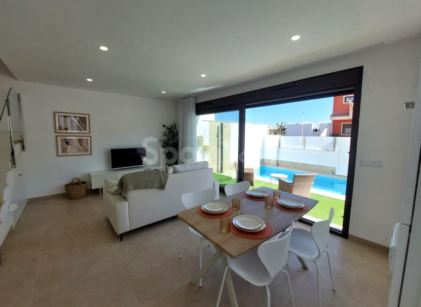 Resale - Villa -
San Pedro del Pinatar