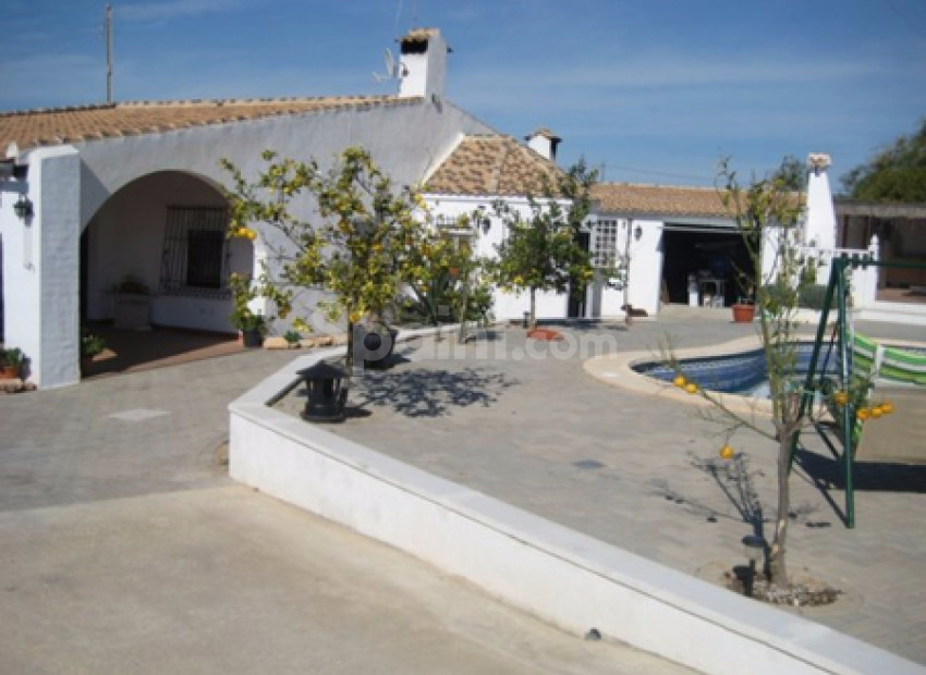 Resale - Villa -
Torre-Pacheco