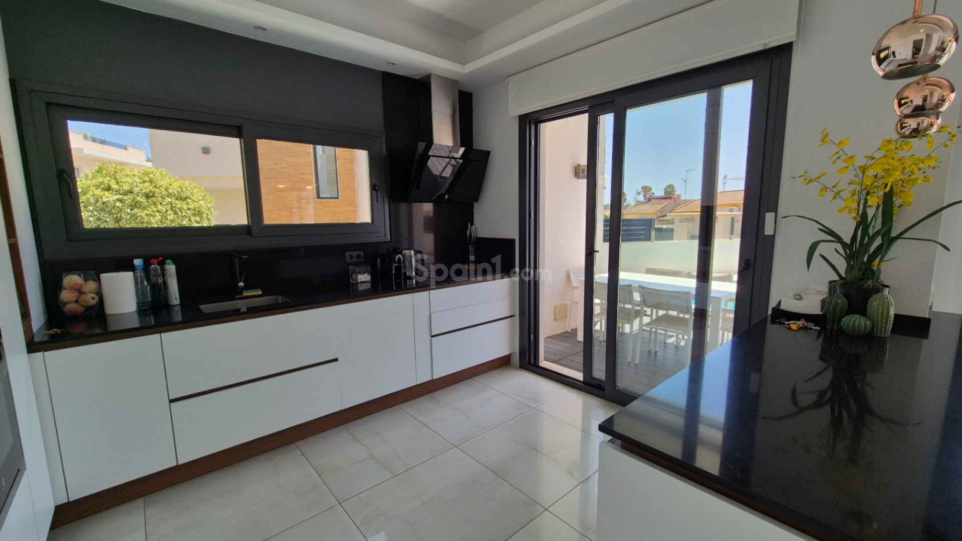 Resale - Villa -
Torrevieja - Costa Blanca Sur