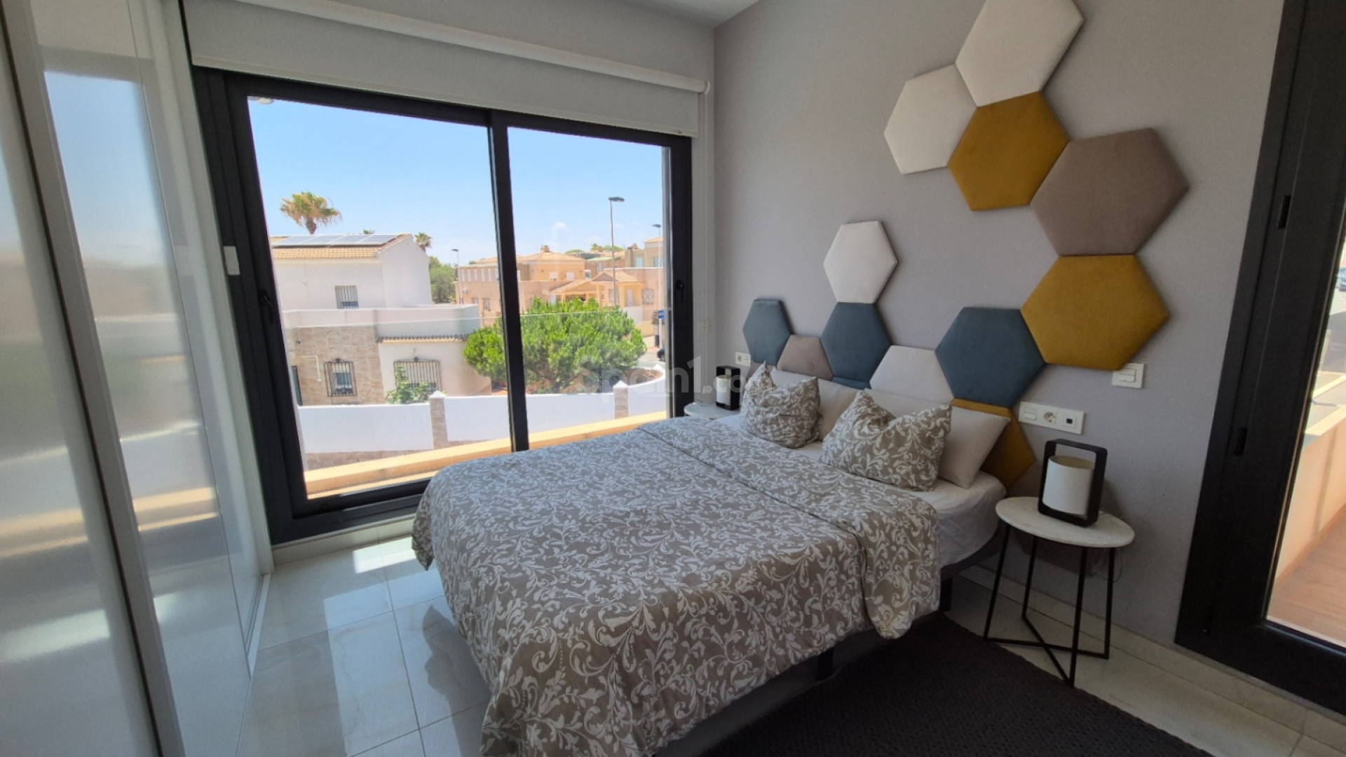 Resale - Villa -
Torrevieja - Costa Blanca Sur
