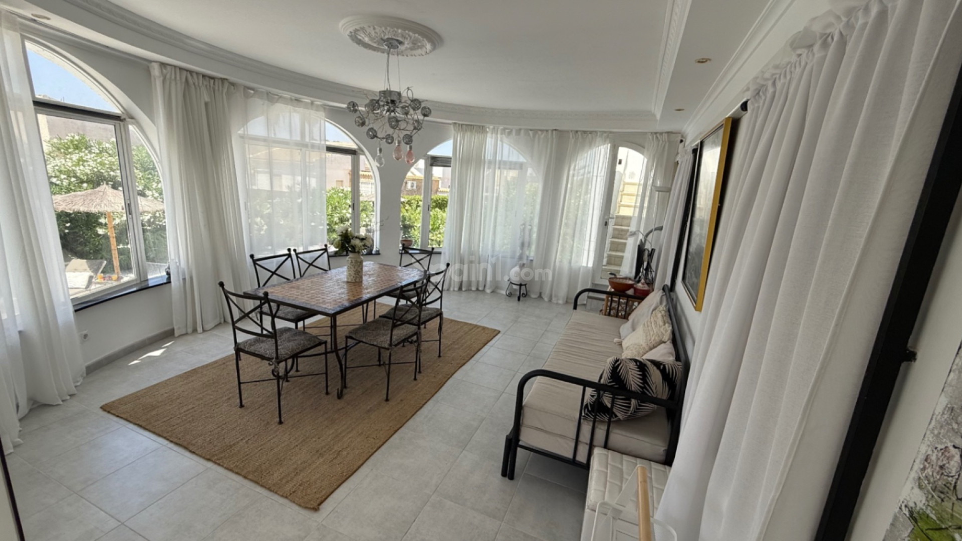 Resale - Villa -
Torrevieja - Costa Blanca Sur