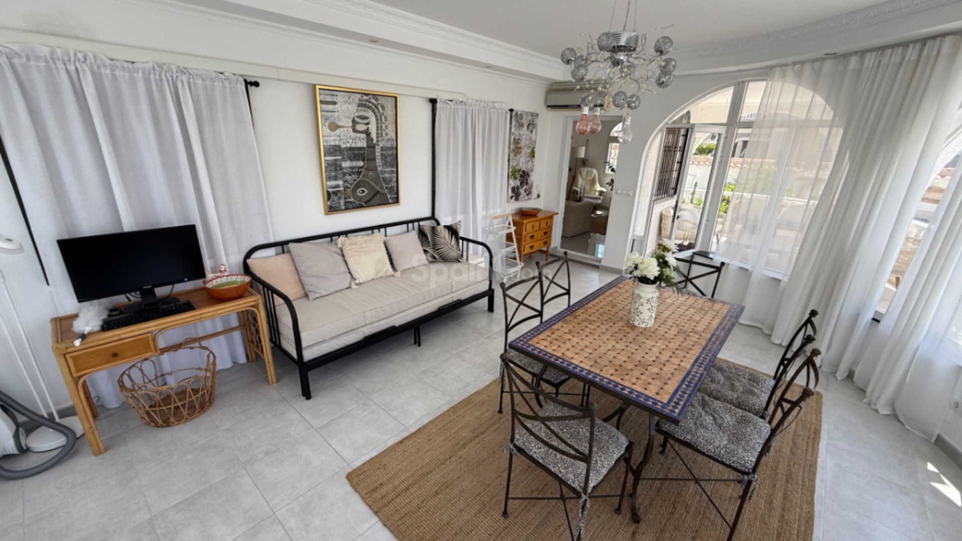 Resale - Villa -
Torrevieja - Costa Blanca Sur