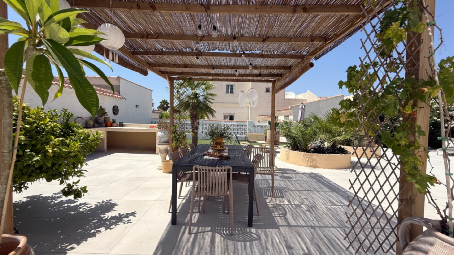 Resale - Villa -
Torrevieja - Costa Blanca Sur