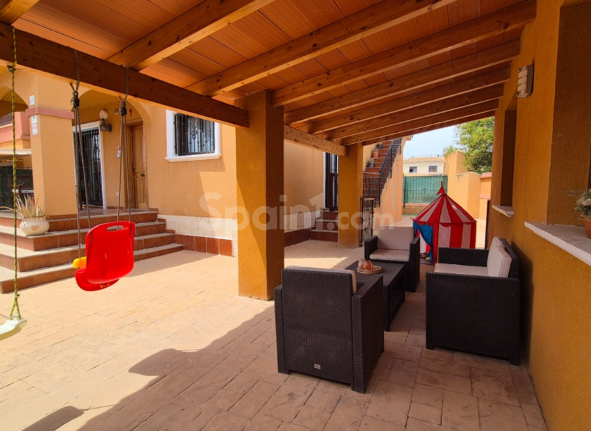 Resale - Villa -
Torrevieja - Costa Blanca Sur
