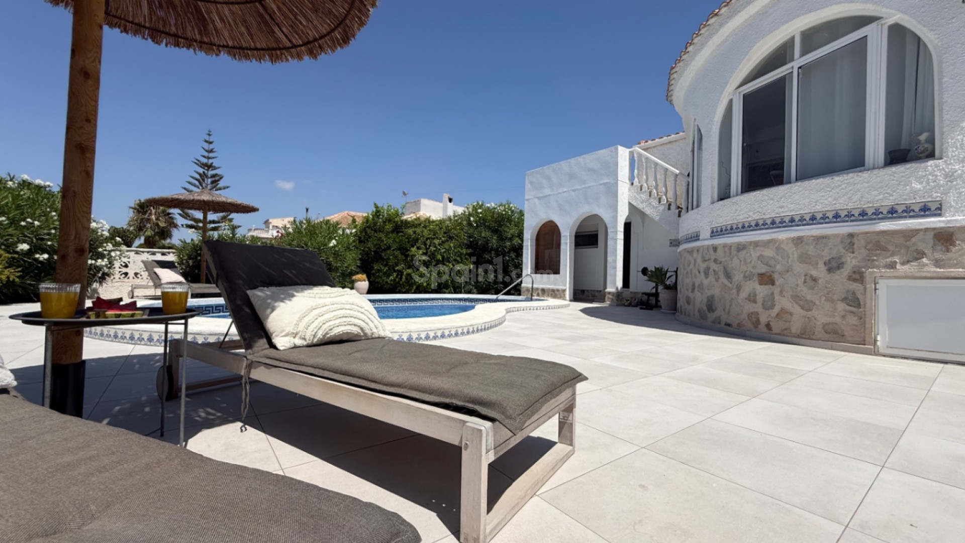 Resale - Villa -
Torrevieja - Costa Blanca Sur