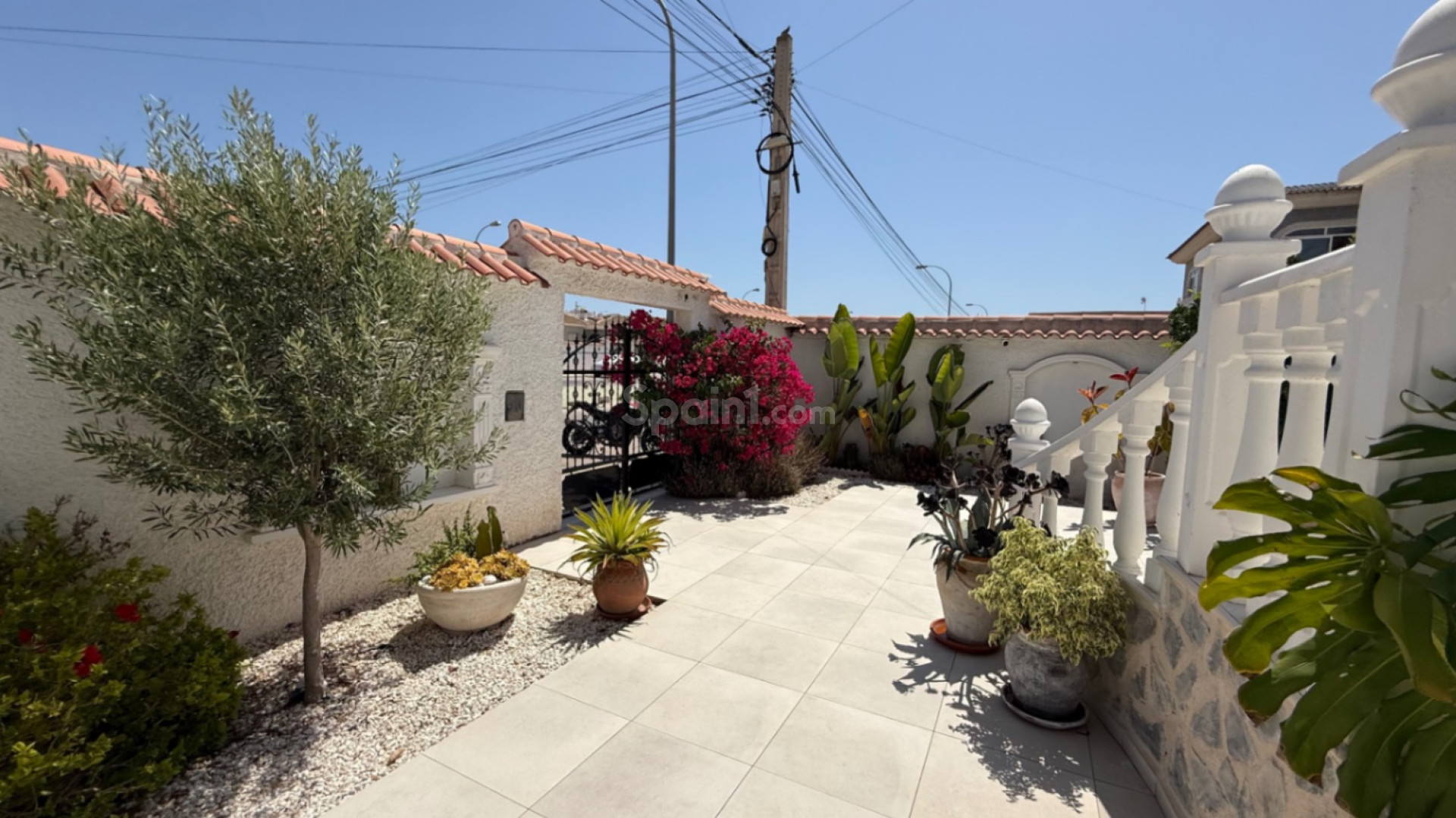 Resale - Villa -
Torrevieja - Costa Blanca Sur