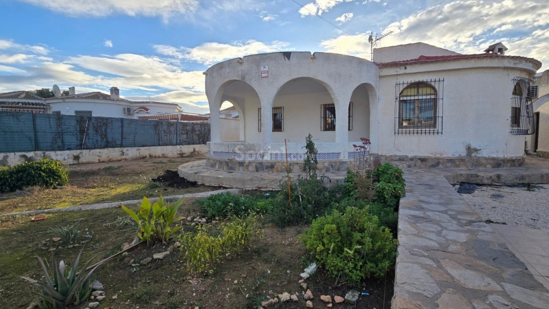 Resale - Villa -
Torrevieja - El Chaparal