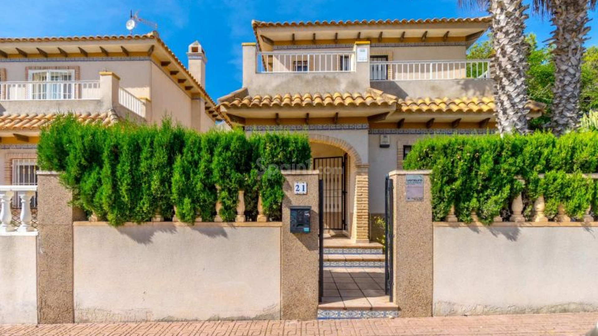 Resale - Villa -
Torrevieja - La Rosaleda