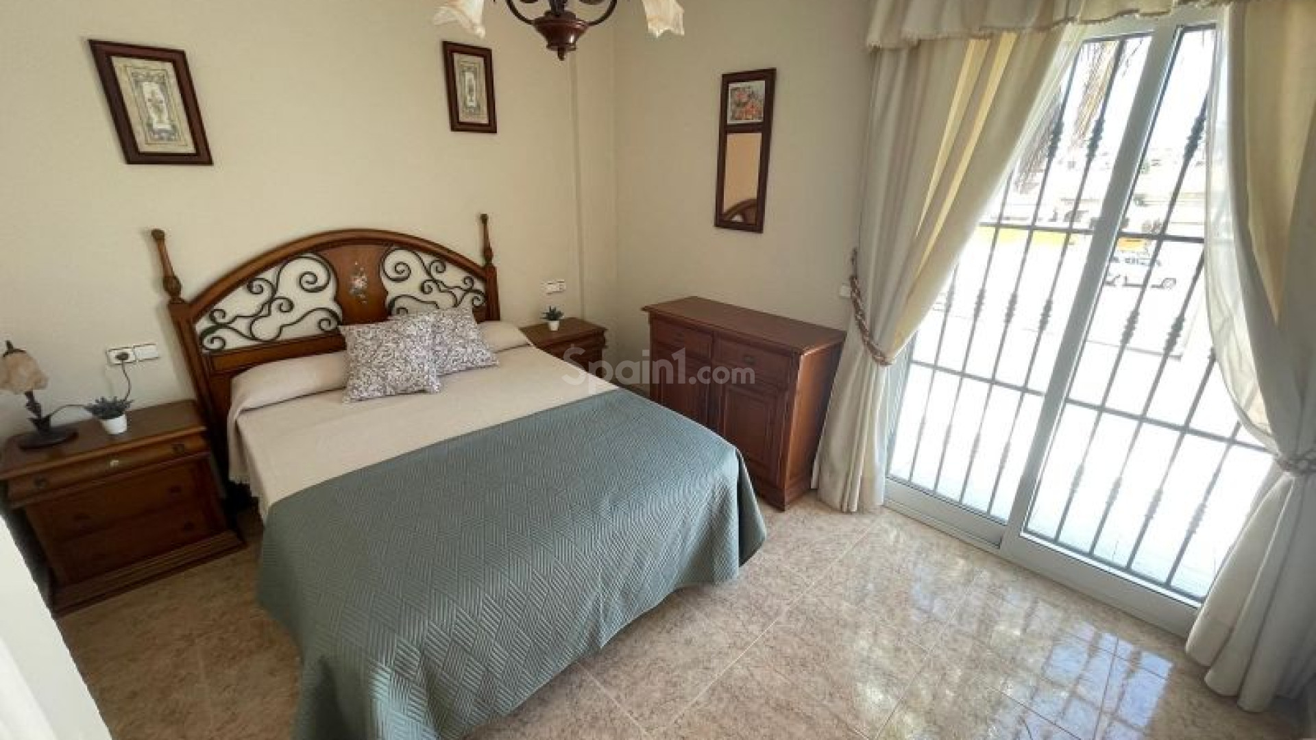 Resale - Villa -
Torrevieja - La Rosaleda