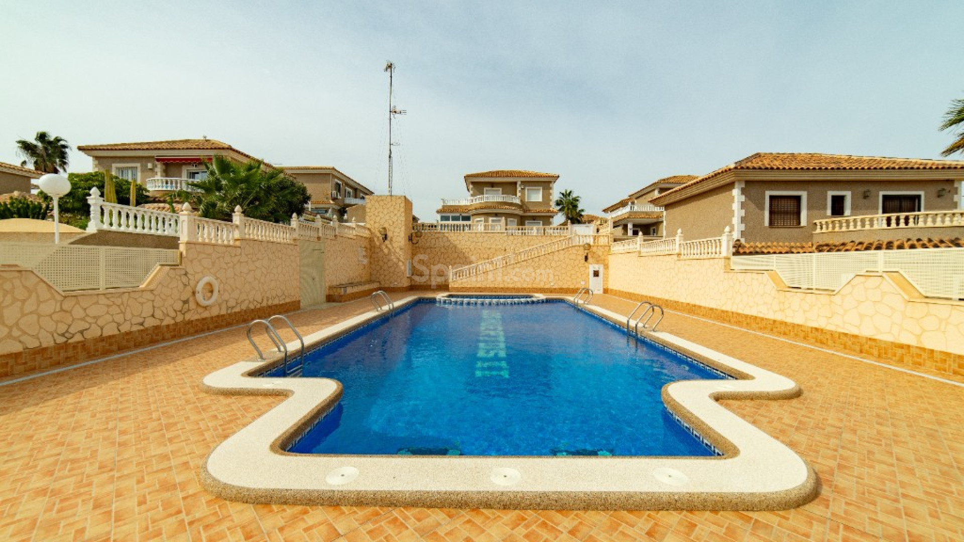 Resale - Villa -
Torrevieja - Los Altos
