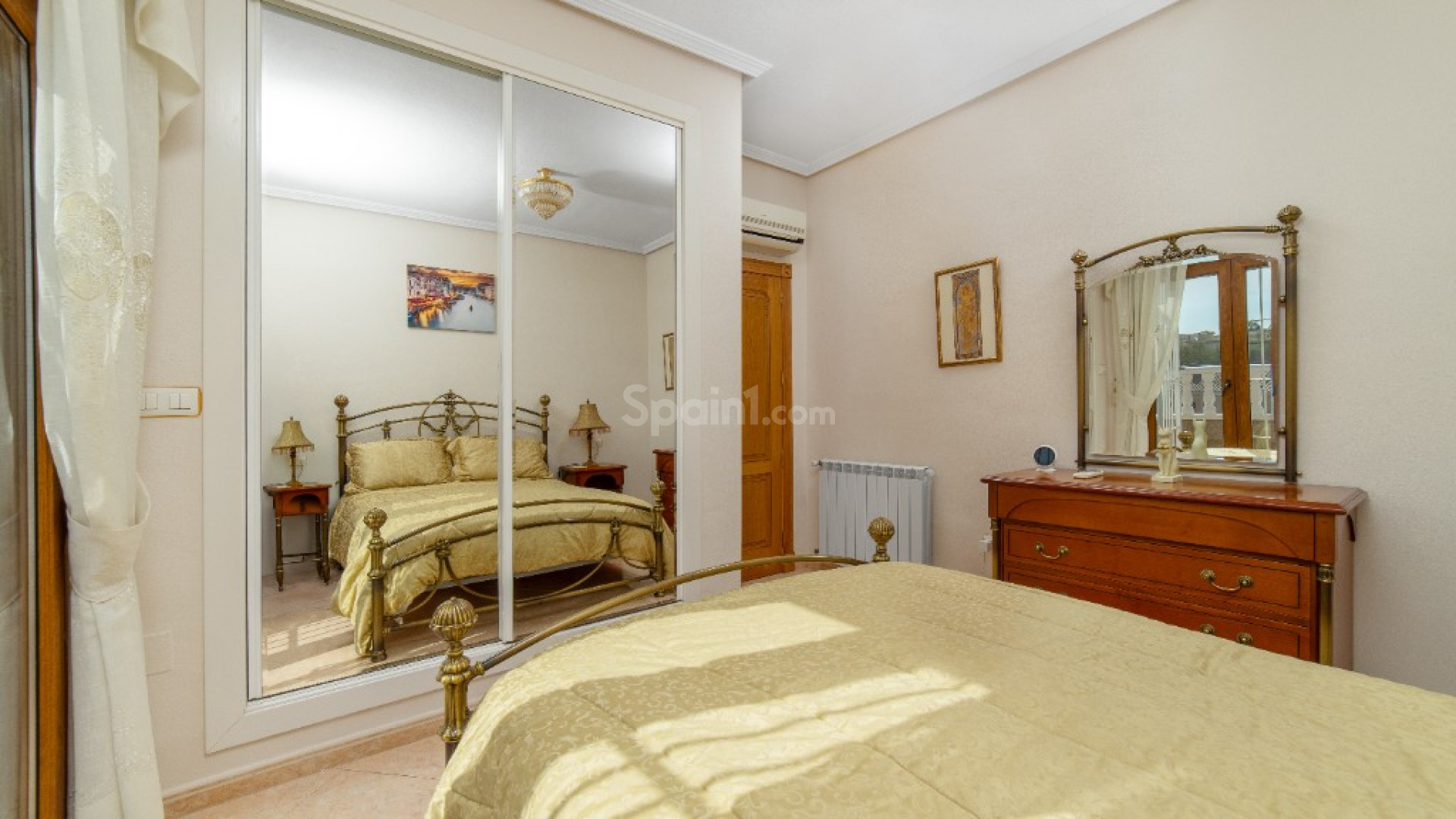 Resale - Villa -
Torrevieja - Los Altos