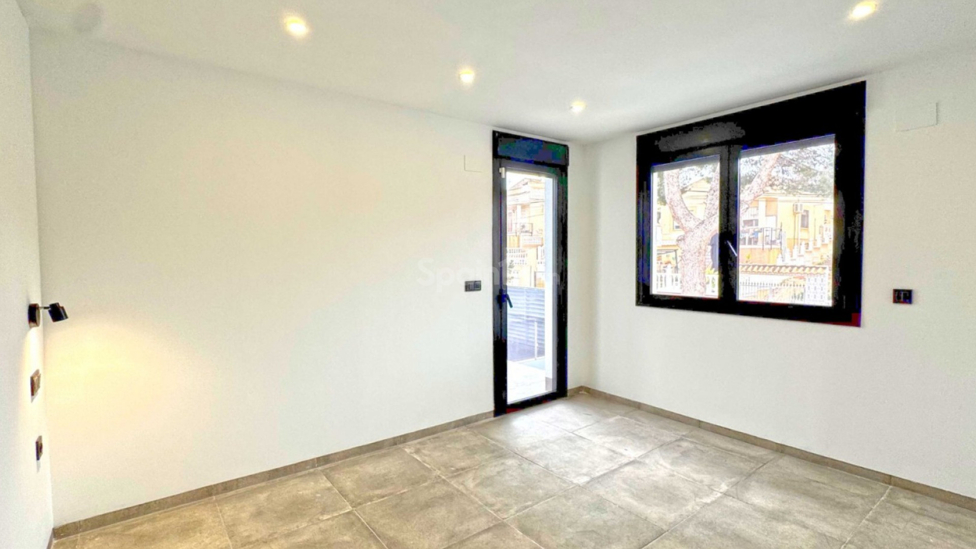 Resale - Villa -
Torrevieja - Los Balcones