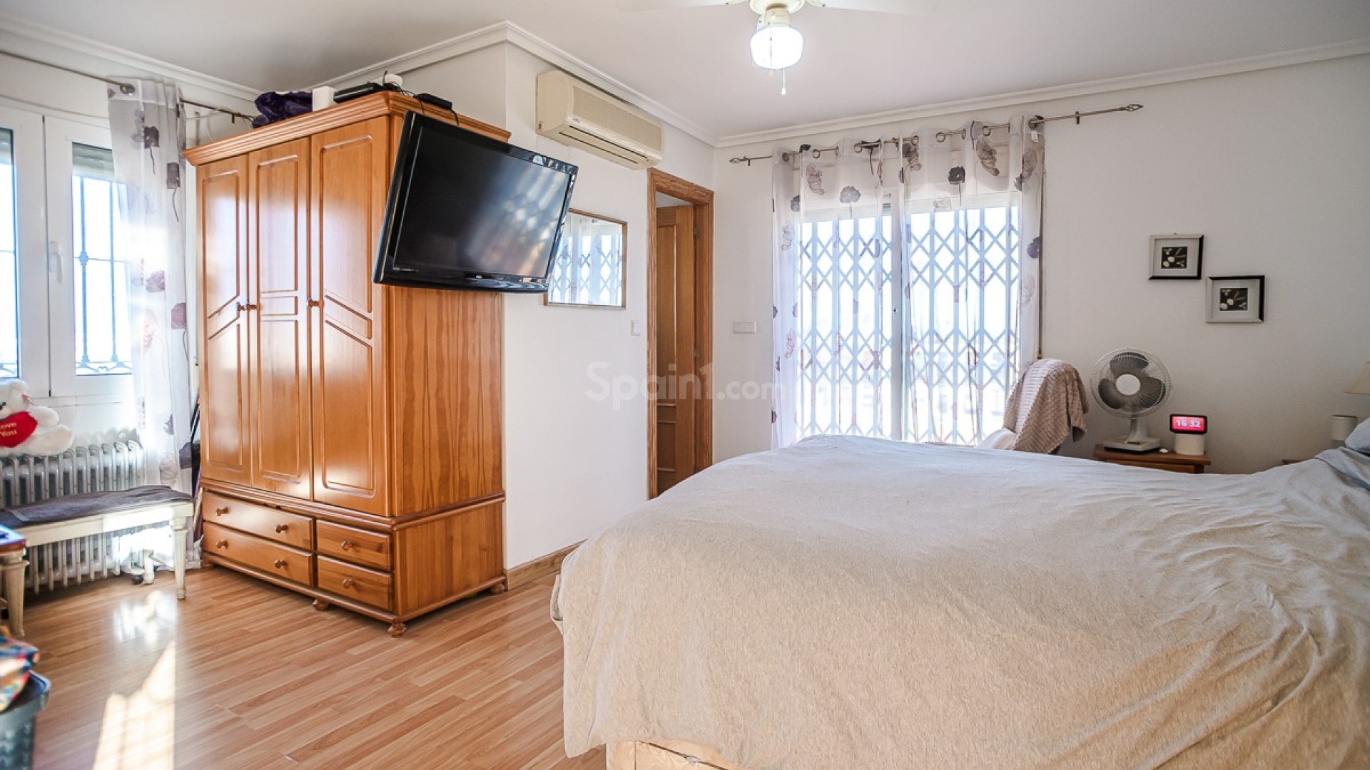 Resale - Villa -
TORREVIEJA - Los Balcones