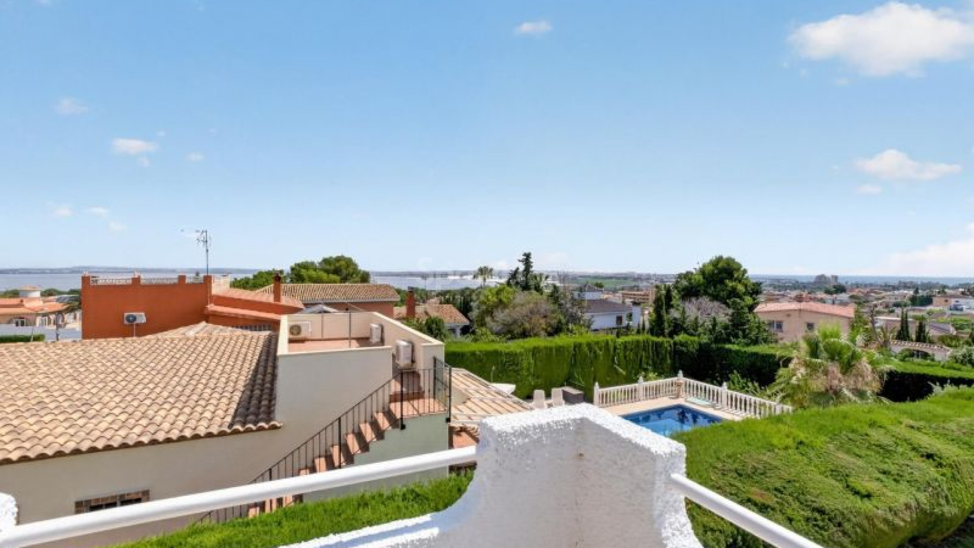 Resale - Villa -
Torrevieja - Los Balcones