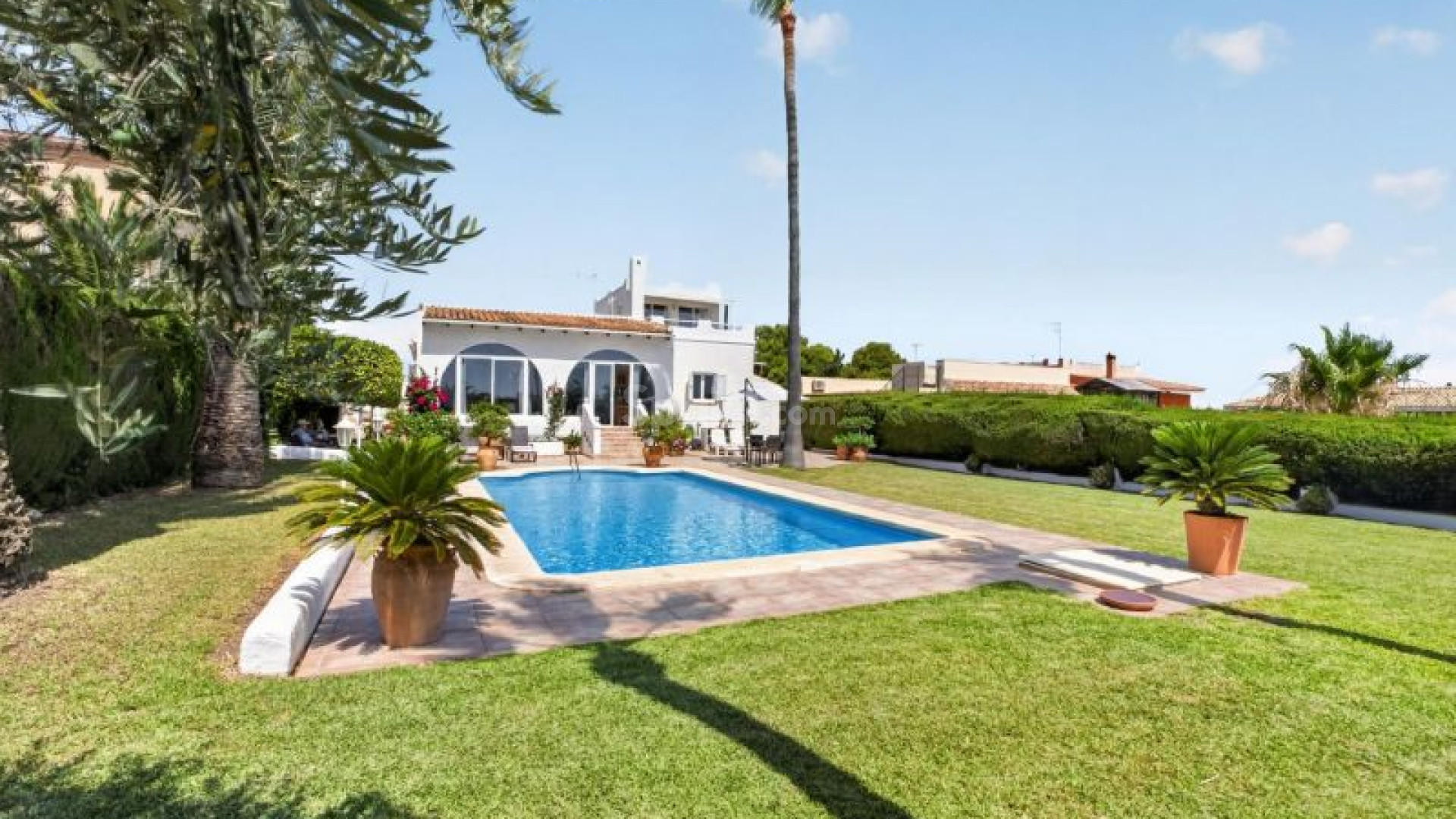 Resale - Villa -
Torrevieja - Los Balcones
