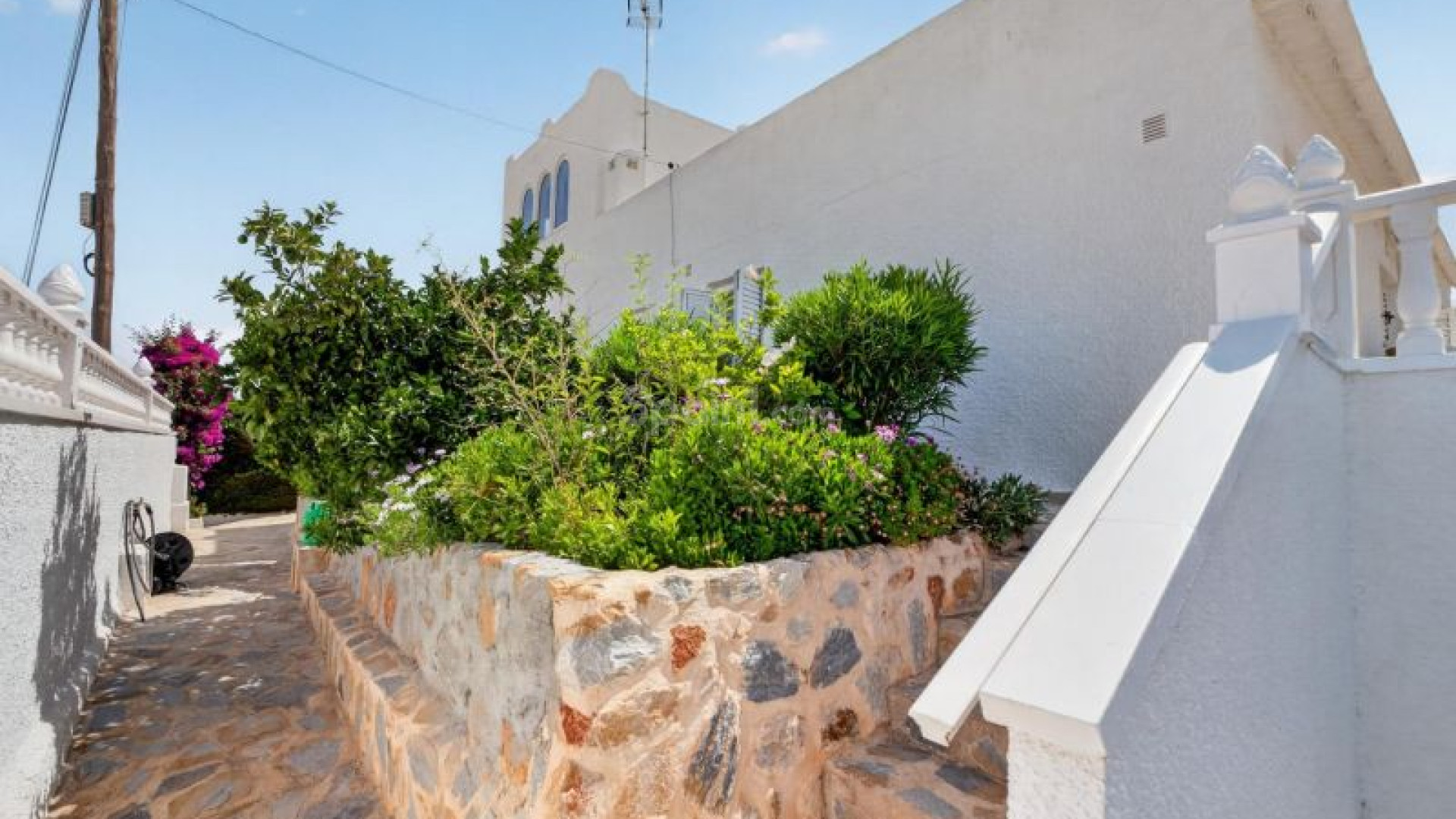 Resale - Villa -
Torrevieja - Los Balcones