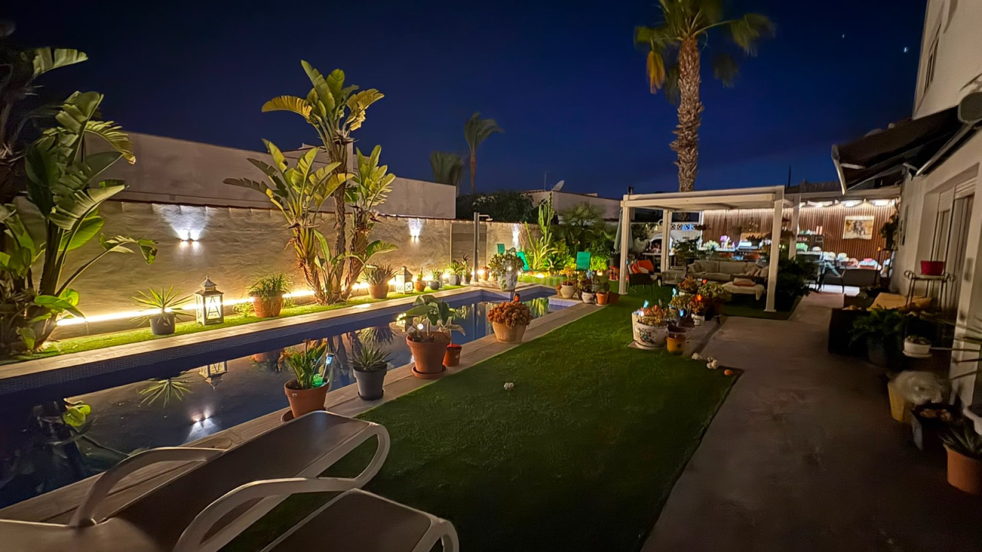 Resale - Villa -
TORREVIEJA - Torreta - Florida