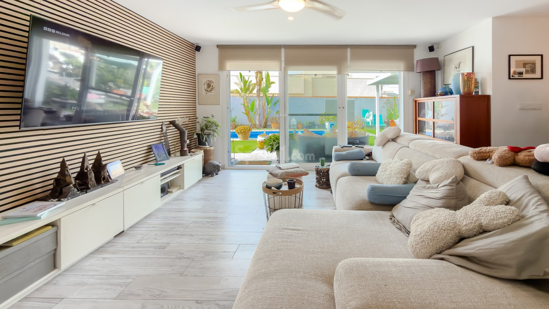 Resale - Villa -
TORREVIEJA - Torreta - Florida