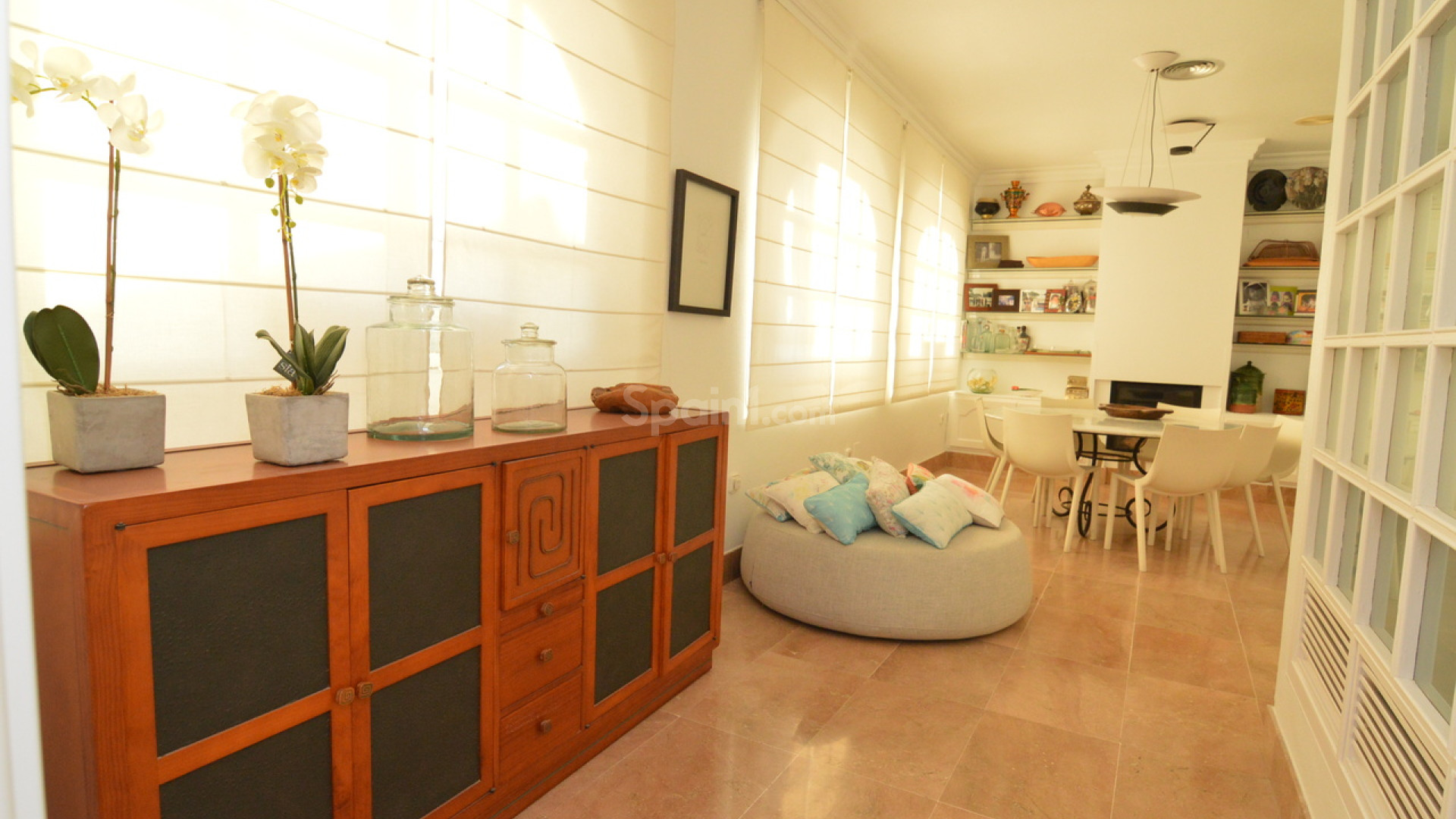 Resale - Villa -
Torrevieja