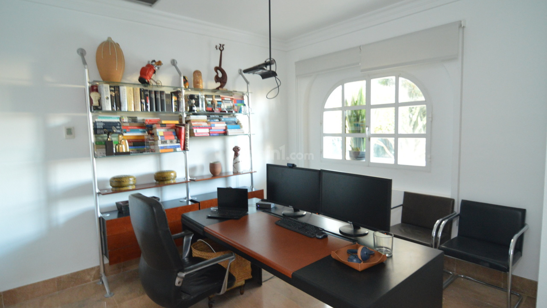 Resale - Villa -
Torrevieja