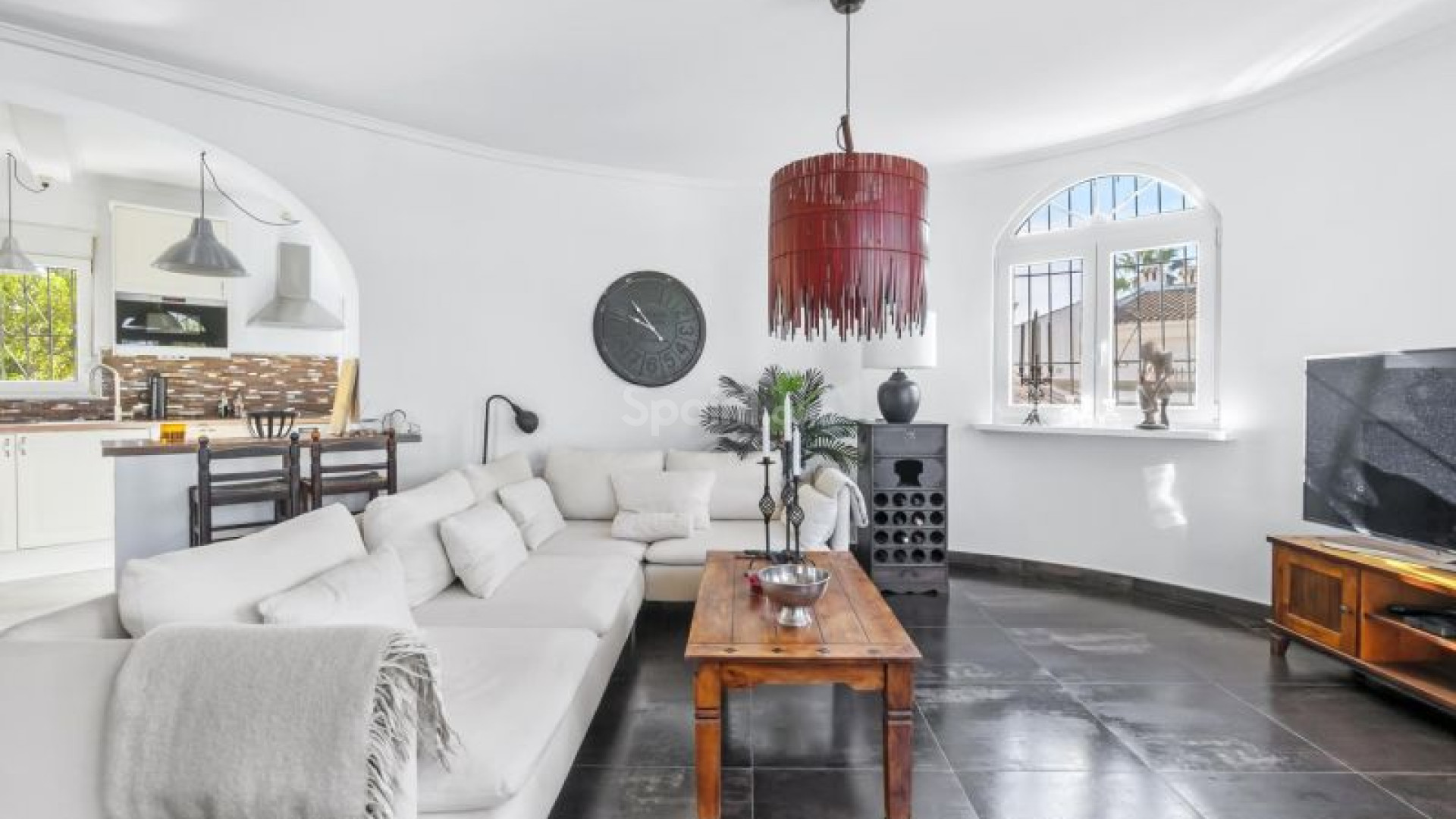 Resale - Villa -
Torrevieja