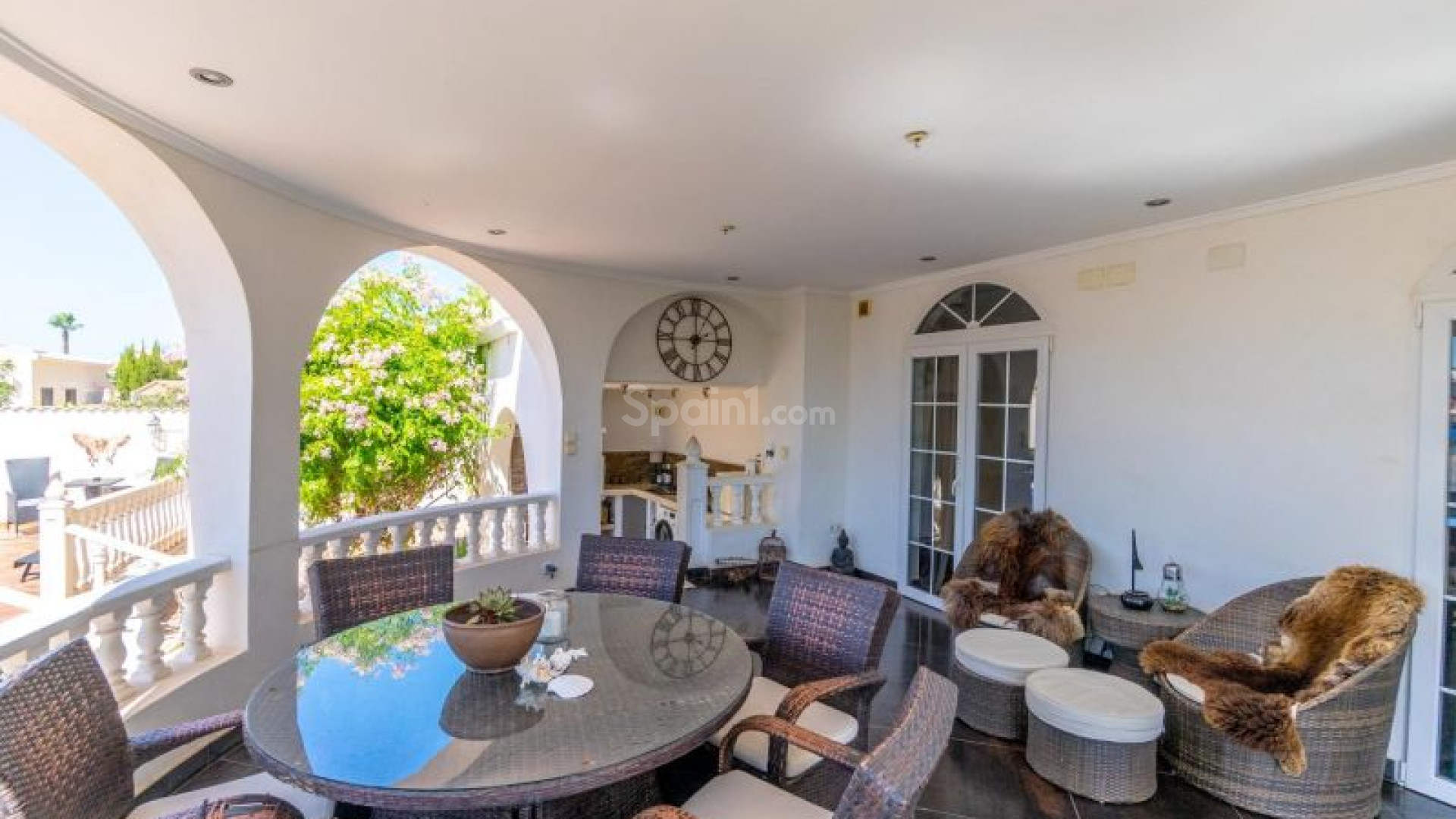 Resale - Villa -
Torrevieja