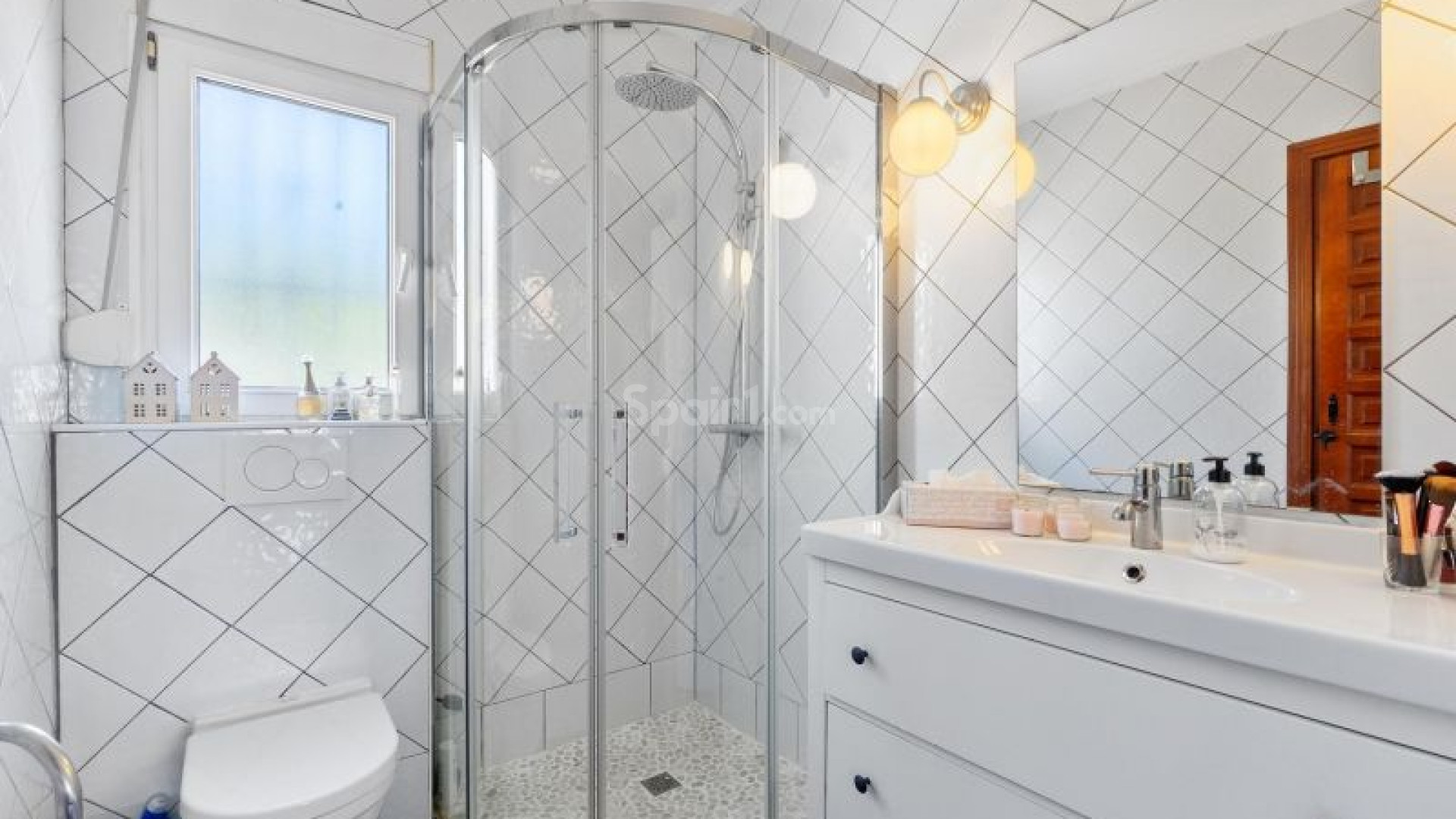 Resale - Villa -
Torrevieja