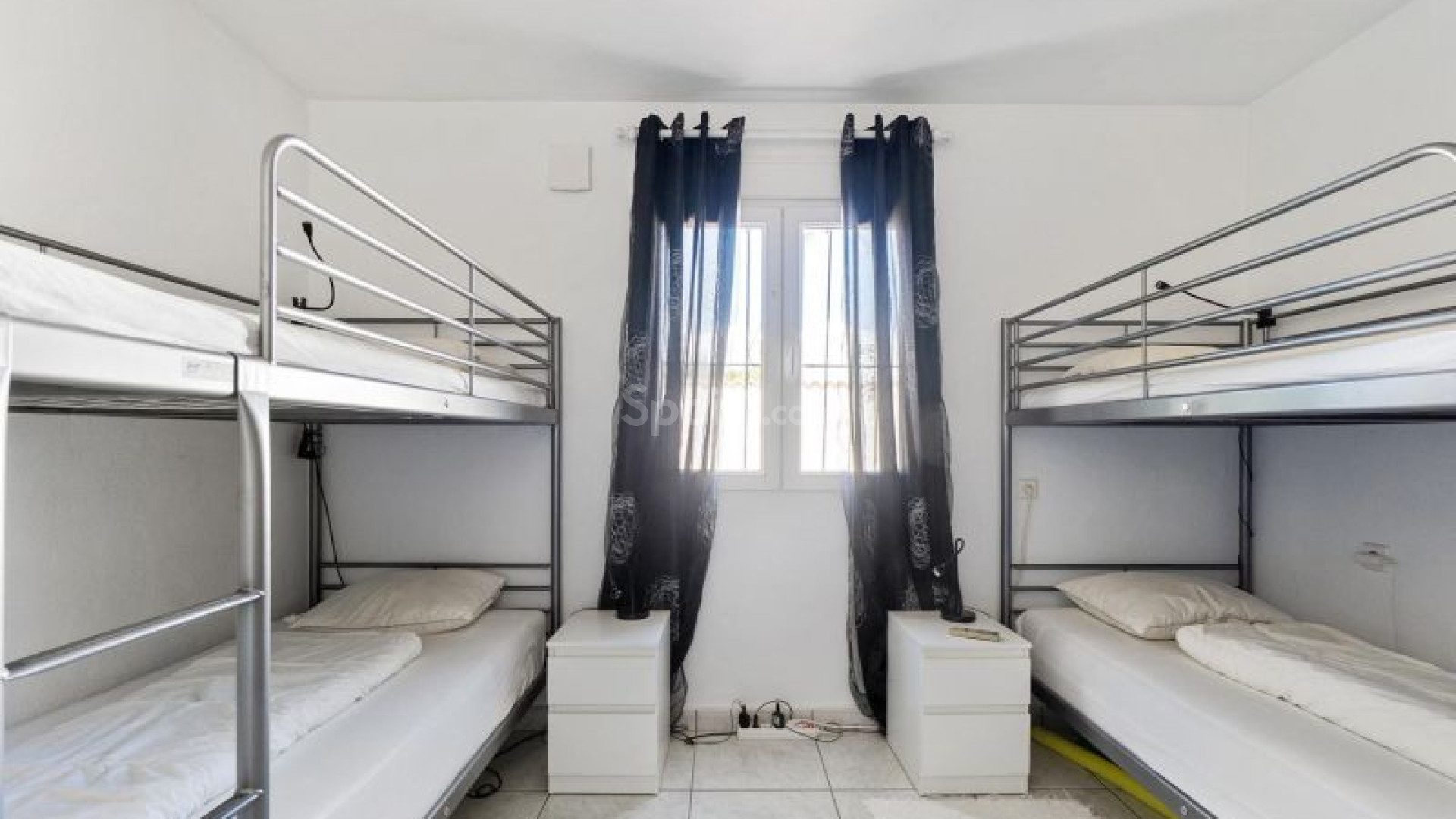 Resale - Villa -
Torrevieja