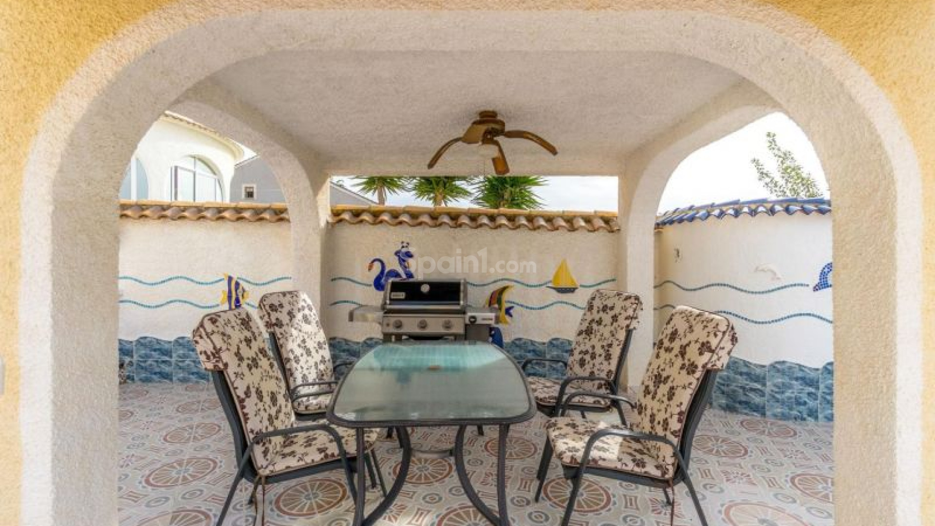 Resale - Villa -
Torrevieja