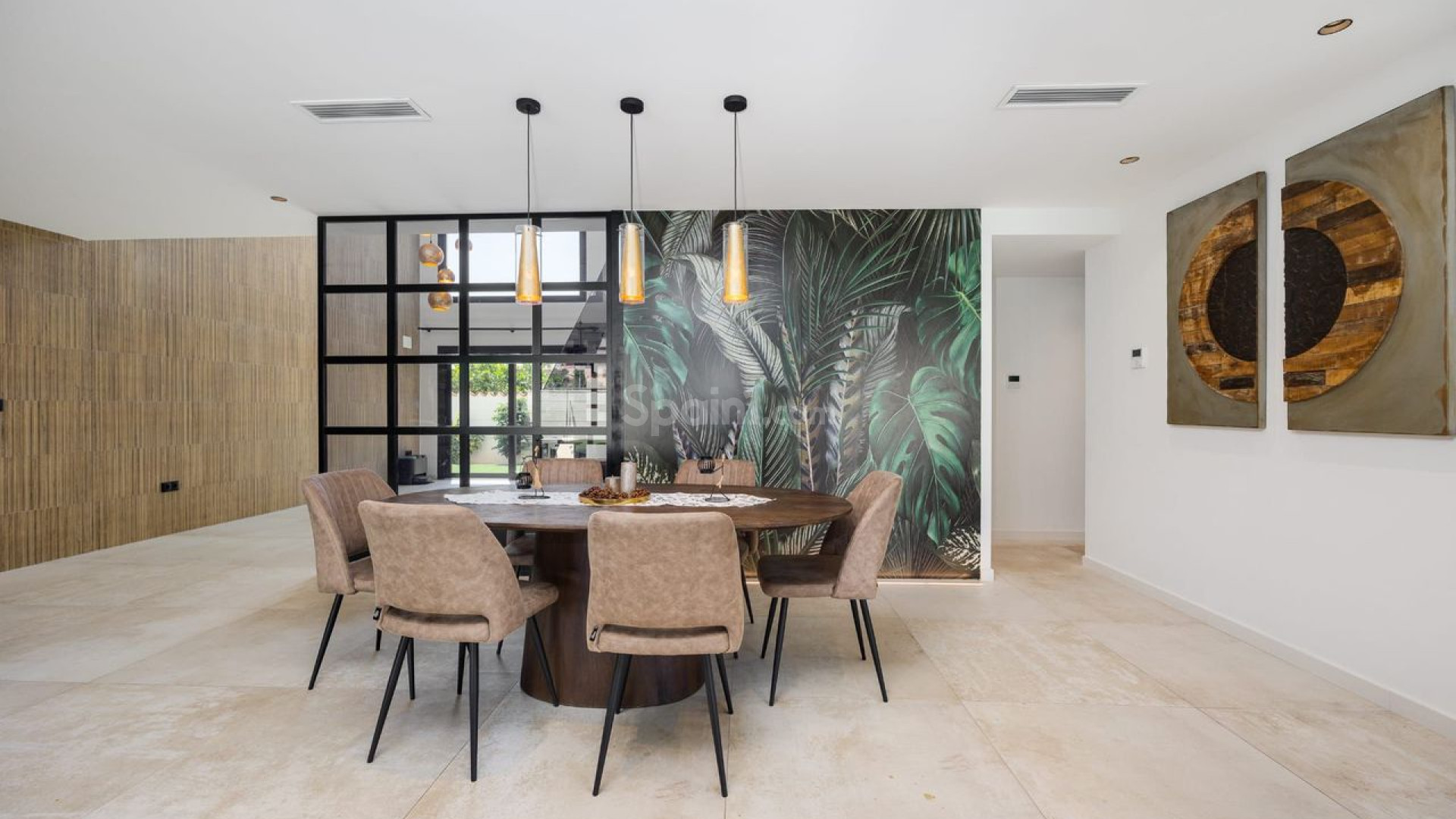 Resale - Villa -
Torrevieja