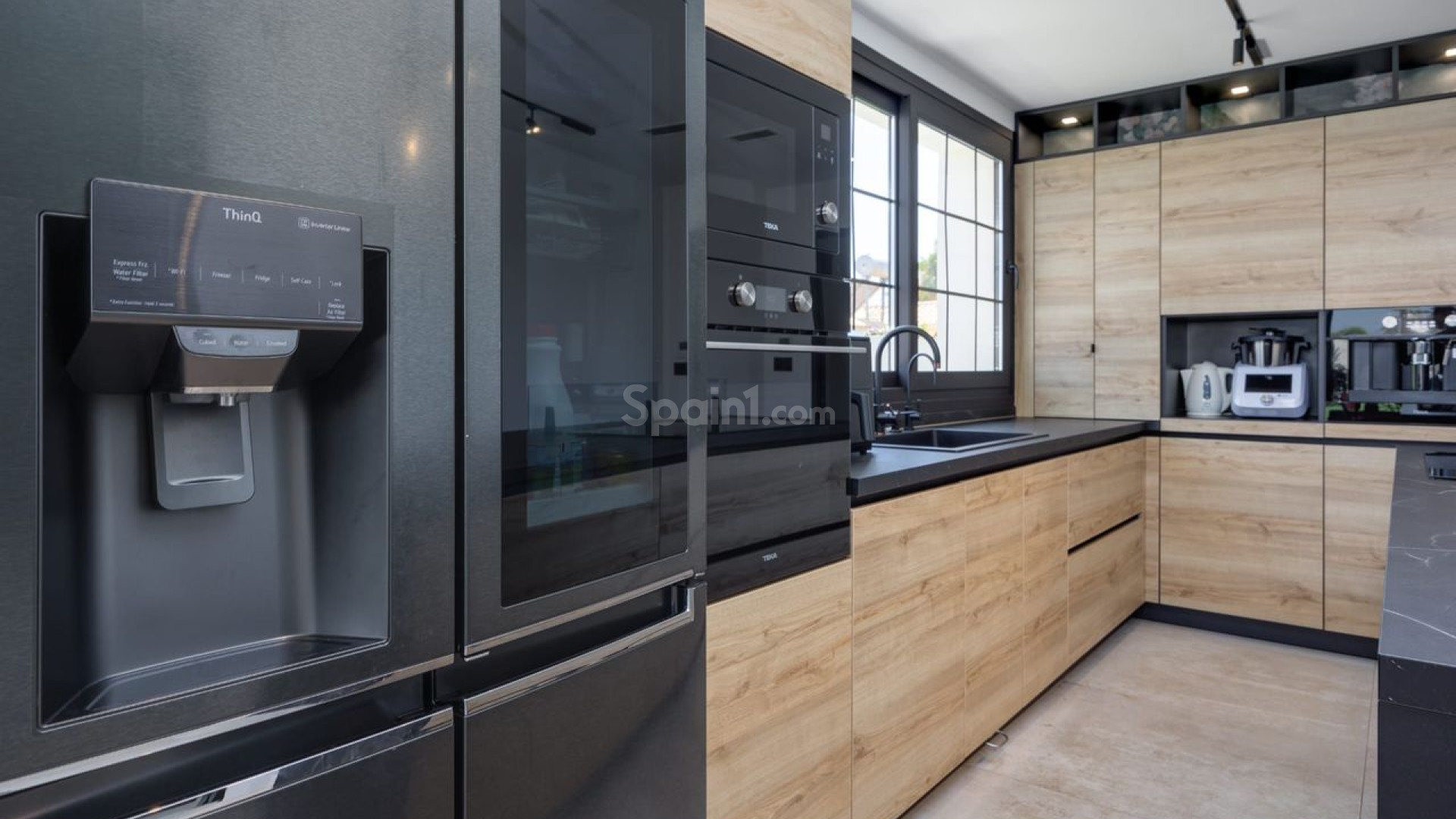 Resale - Villa -
Torrevieja