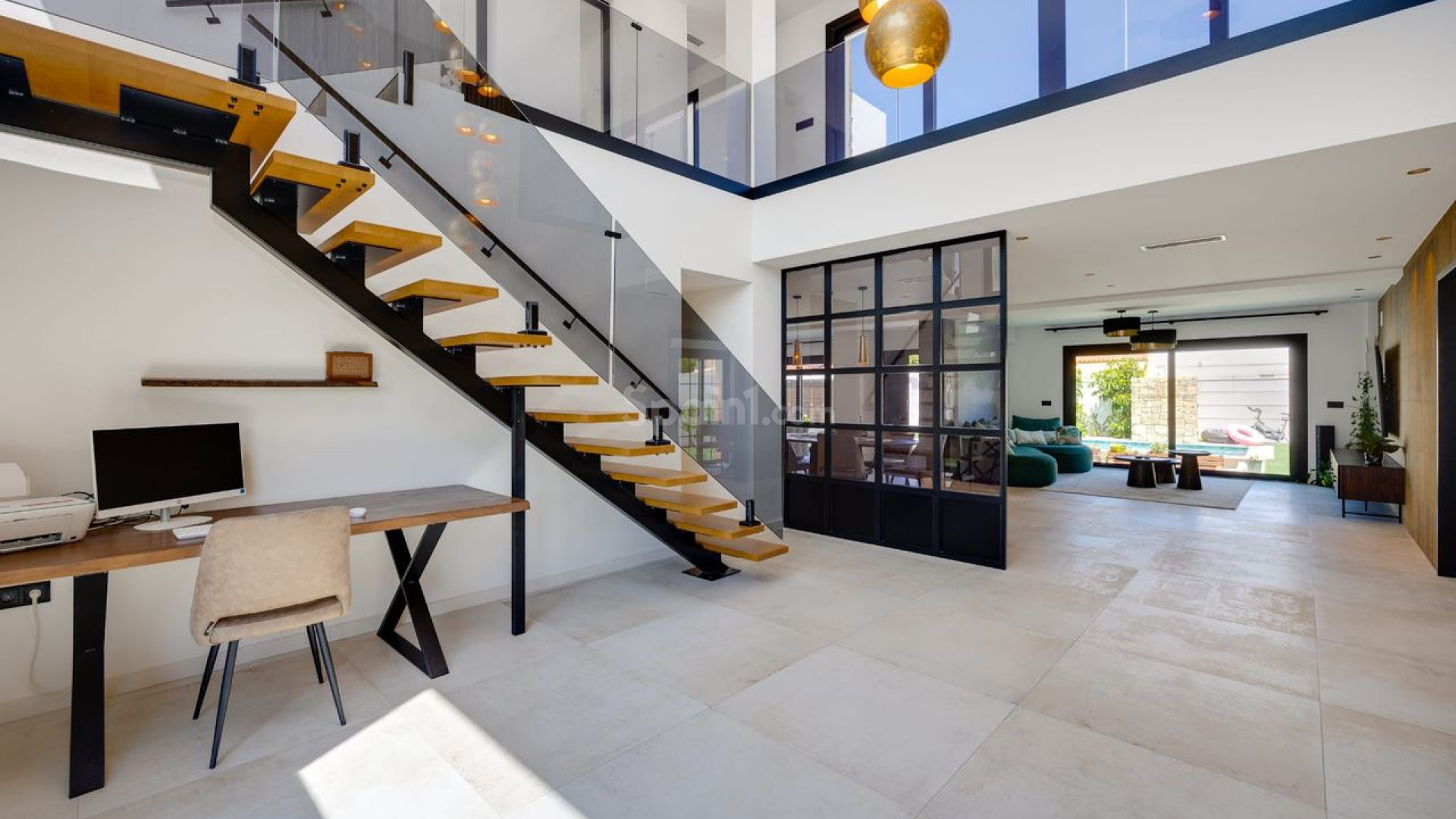 Resale - Villa -
Torrevieja