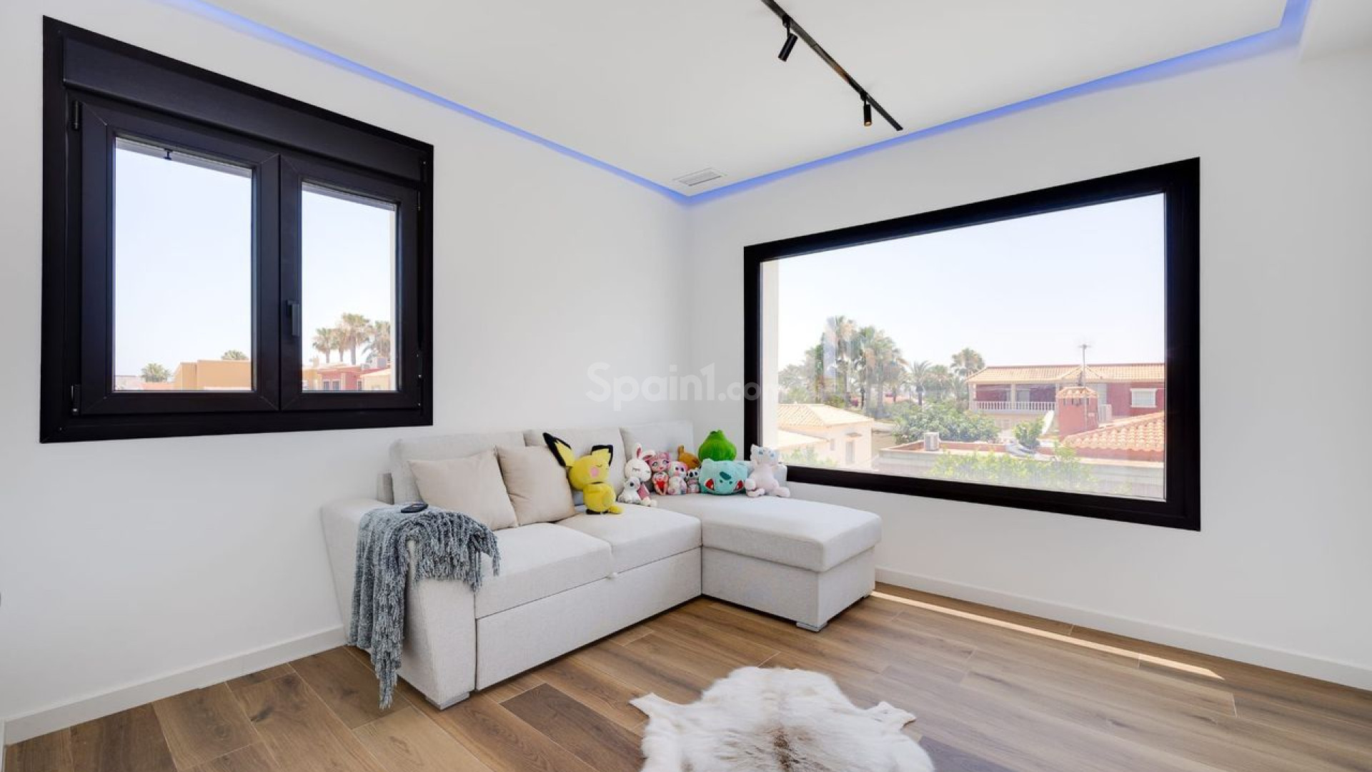 Resale - Villa -
Torrevieja