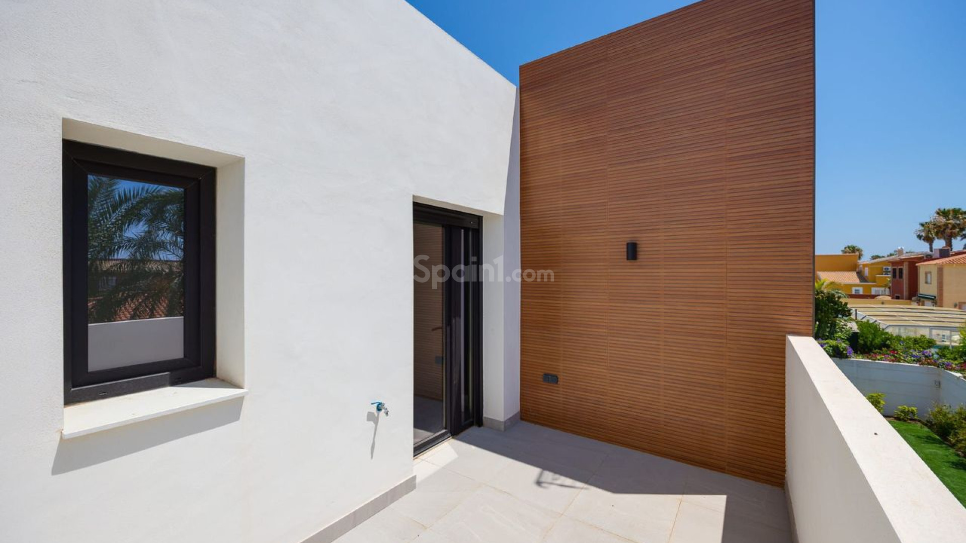 Resale - Villa -
Torrevieja