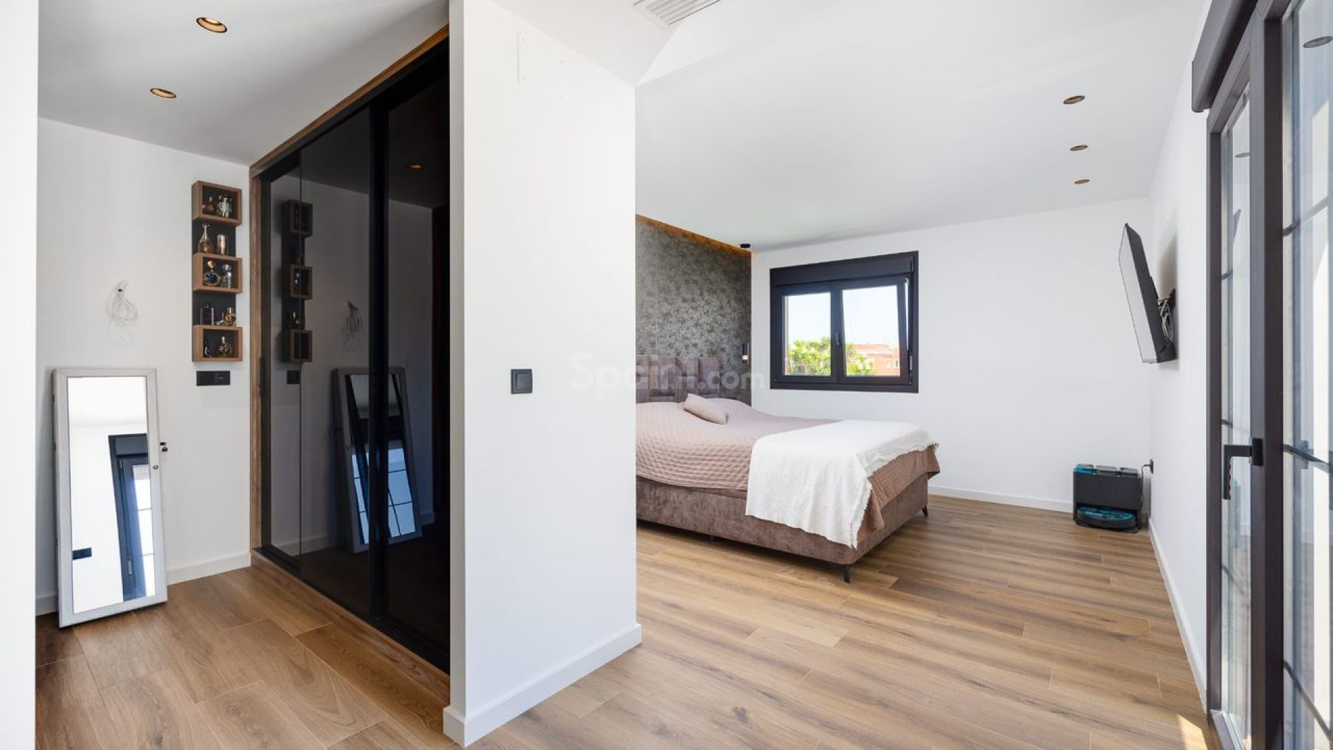 Resale - Villa -
Torrevieja