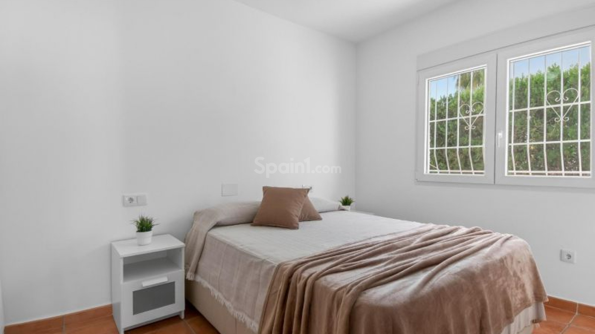 Resale - Villa -
Torrevieja