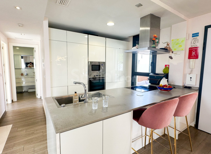 Resale - Villa -
Torrevieja