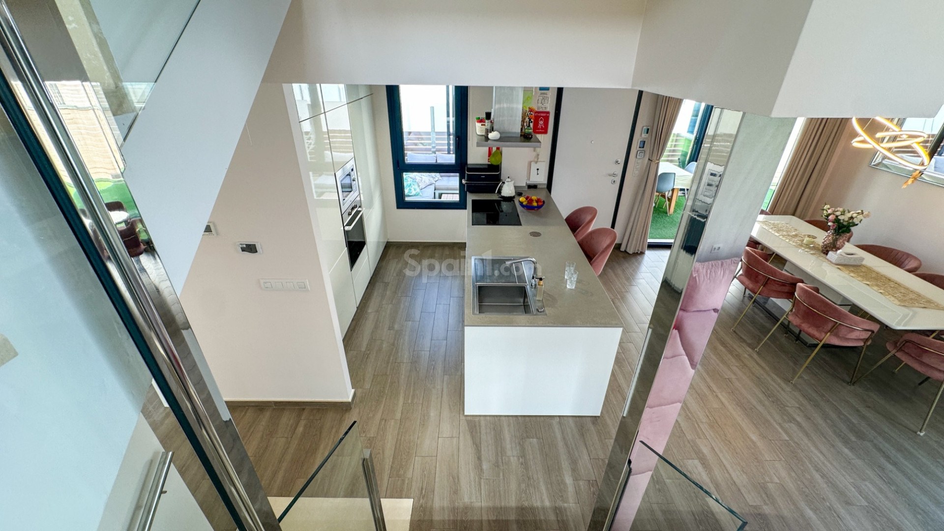 Resale - Villa -
Torrevieja