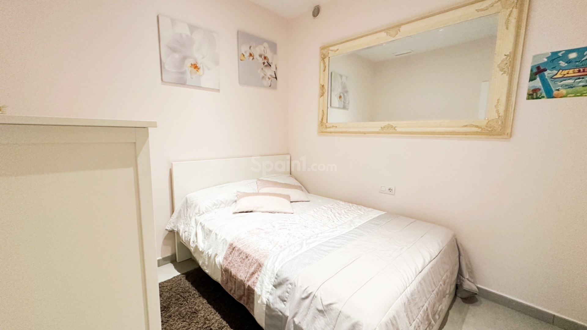 Resale - Villa -
Torrevieja