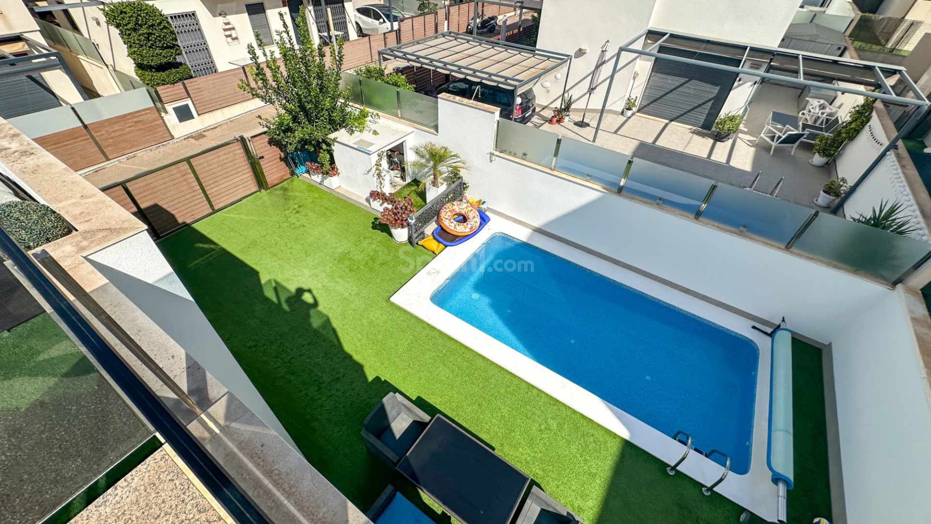 Resale - Villa -
Torrevieja