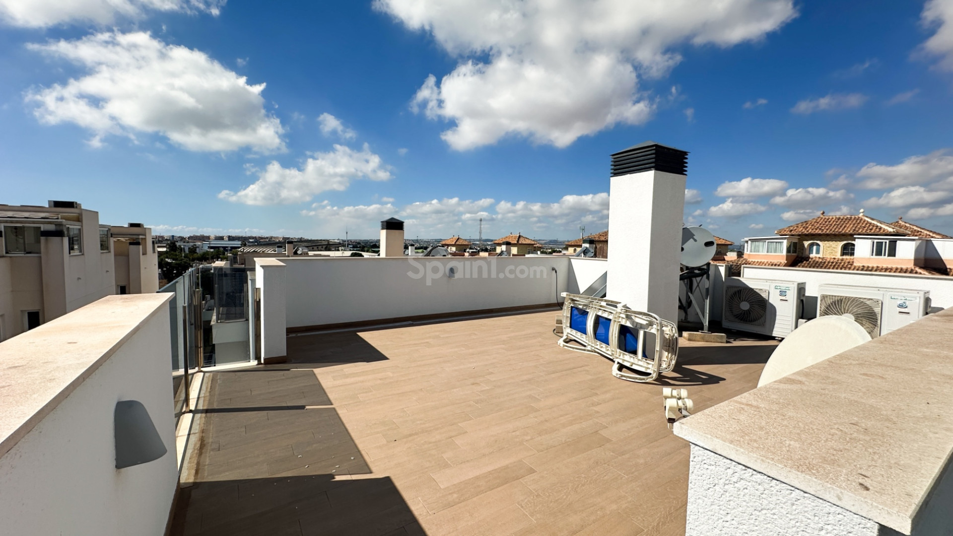Resale - Villa -
Torrevieja