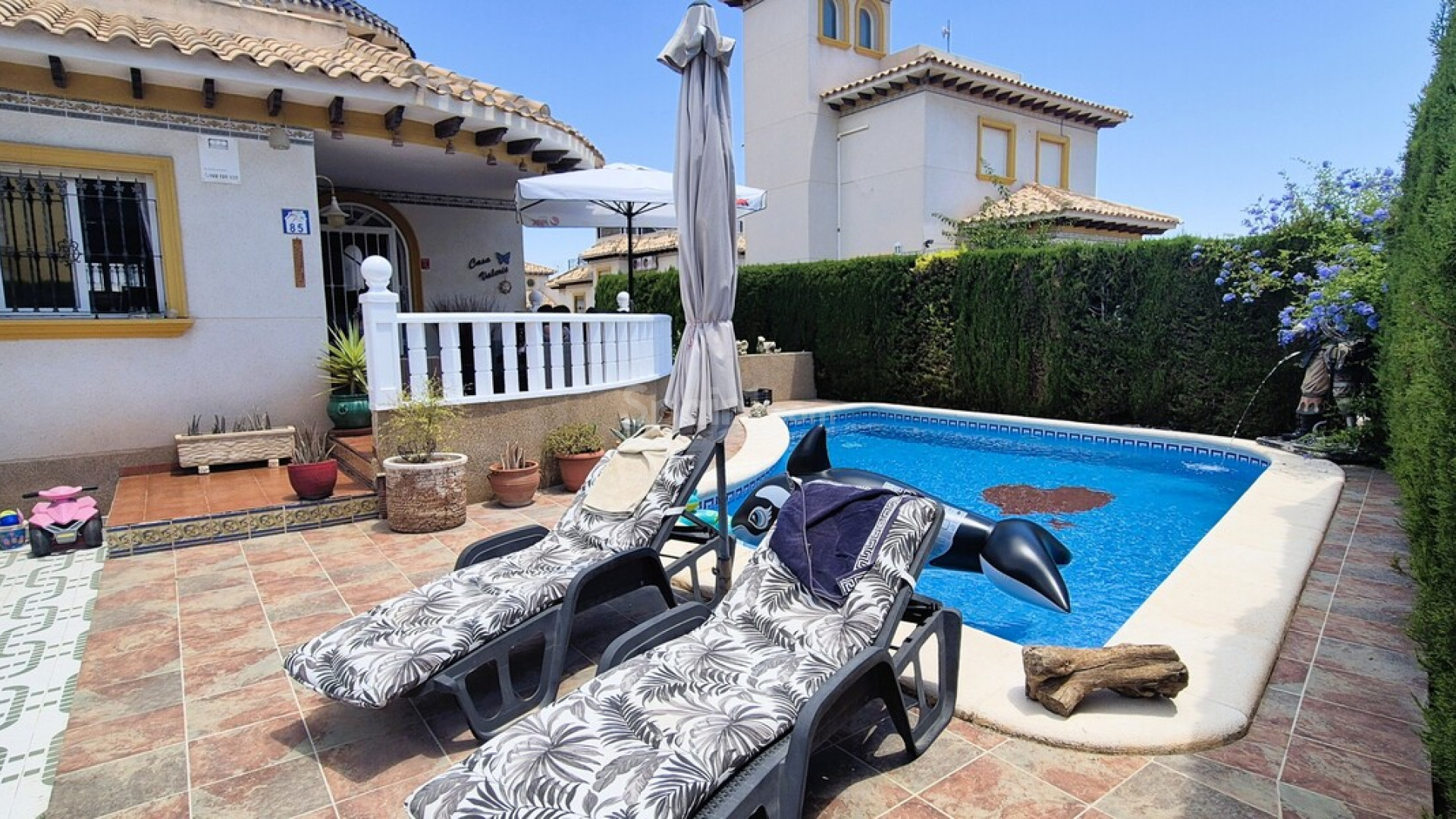 Resale - Villa -
Villamartín - Costa Blanca